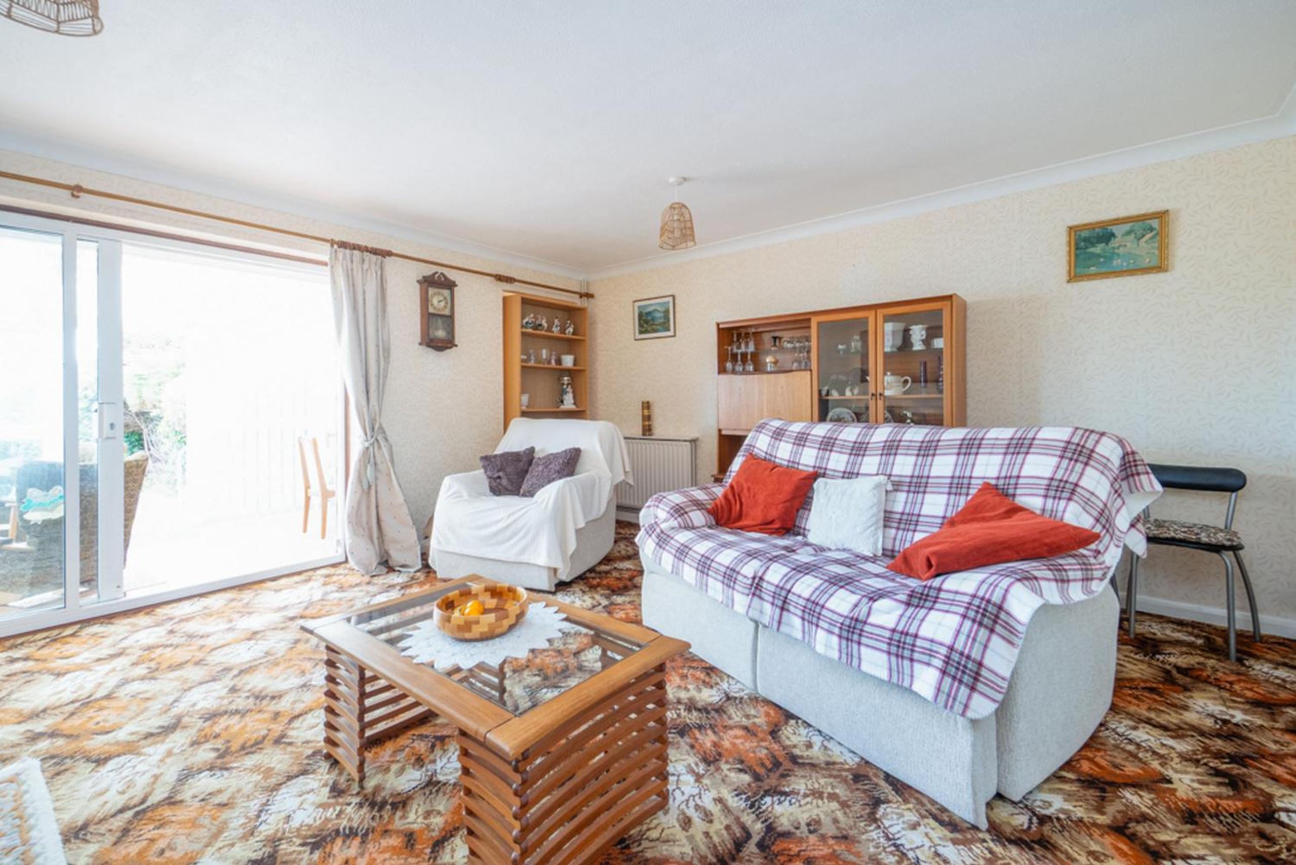 Amazing Beachside 2BD Family Home with Garden