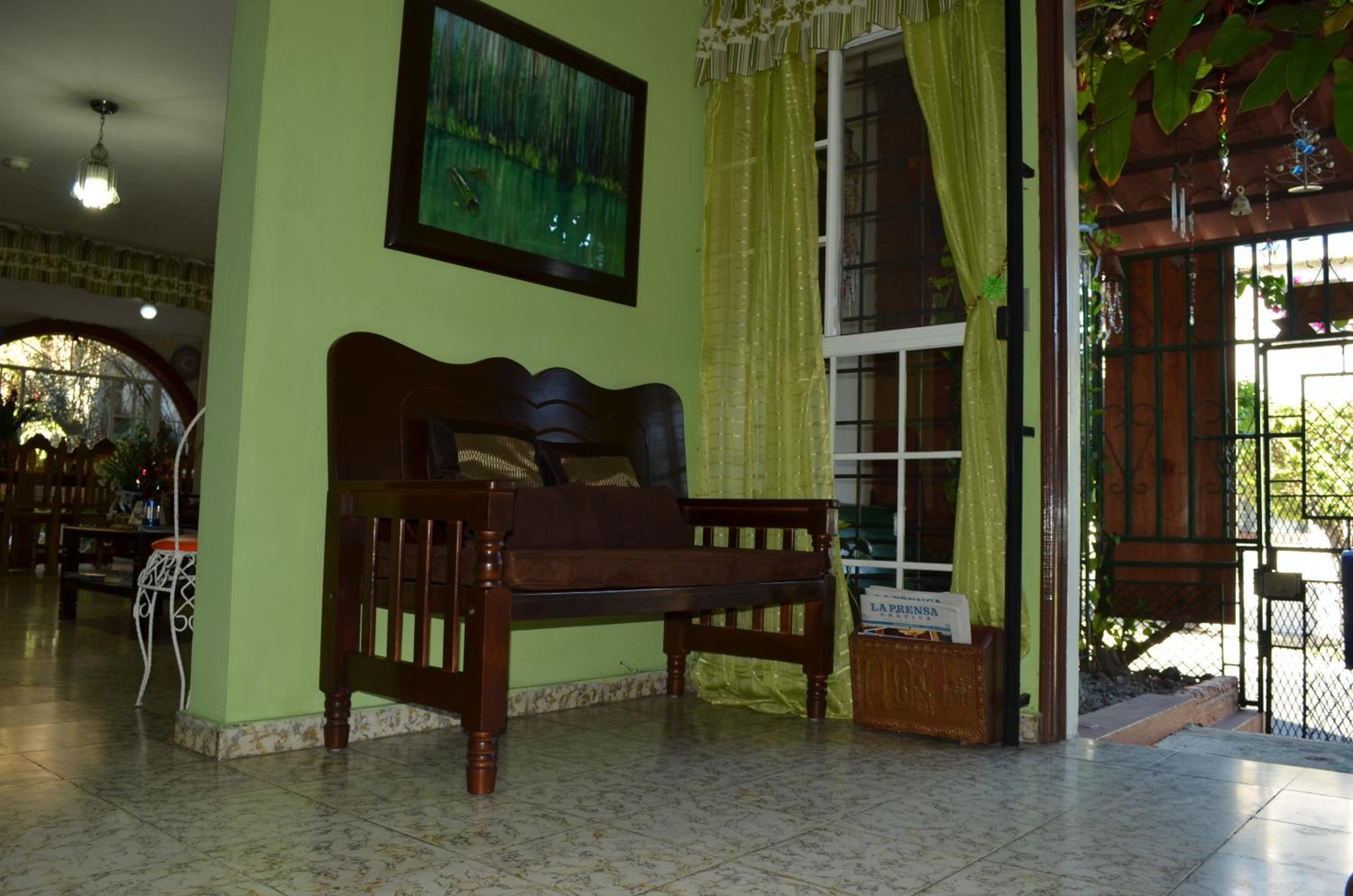 Hotel Oasis