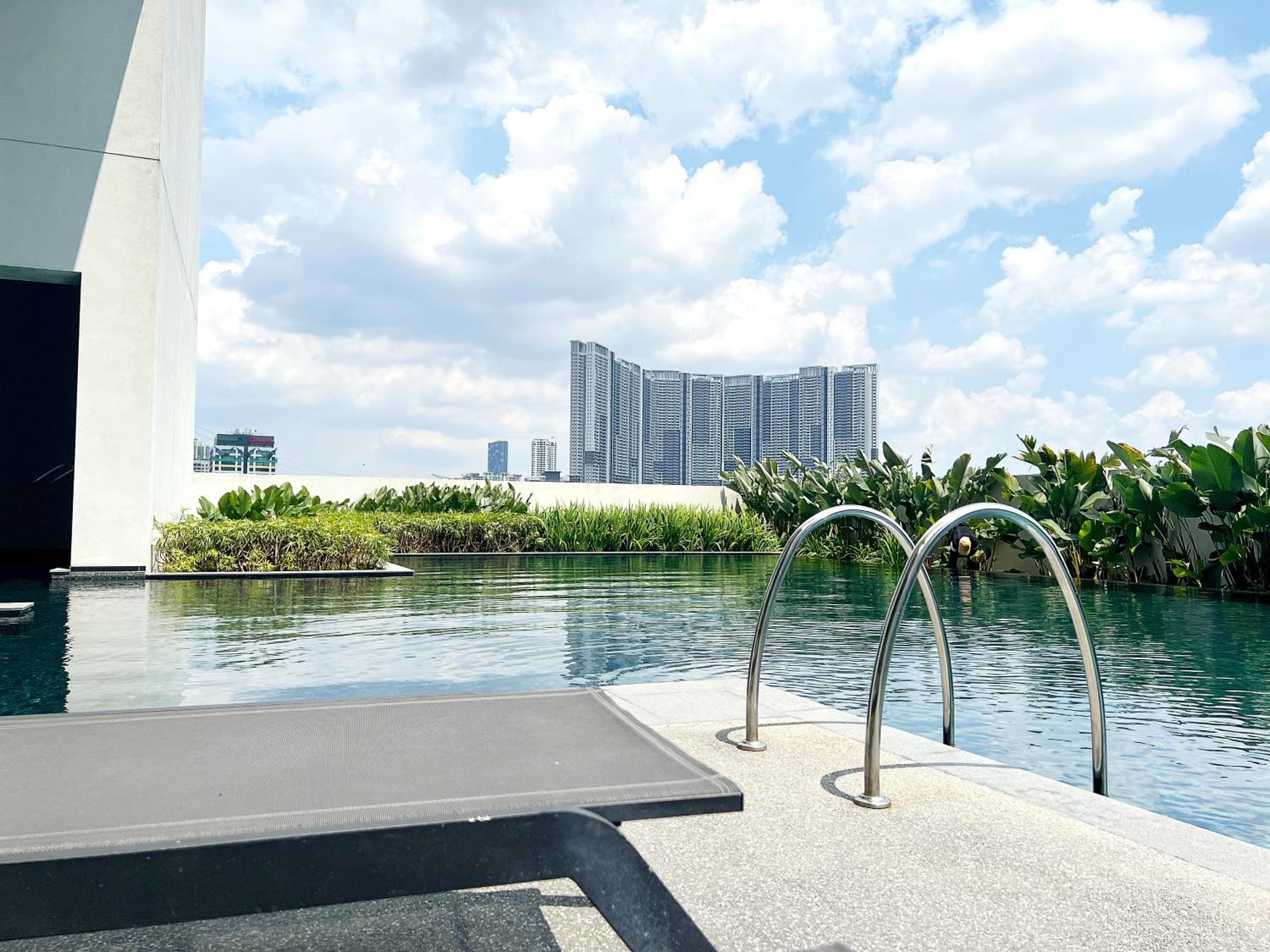 Infini Suites@ UNA Residences, Sunway Velocity KL
