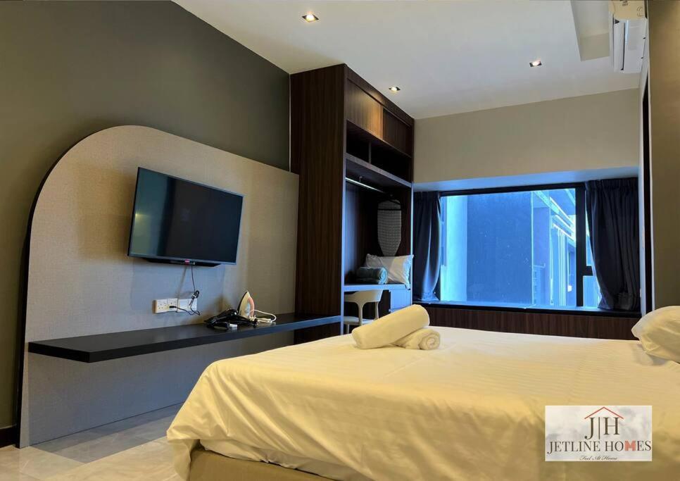 Melaka Raya Imperio Studio Pool View-2pax-WI-Fi photo 1