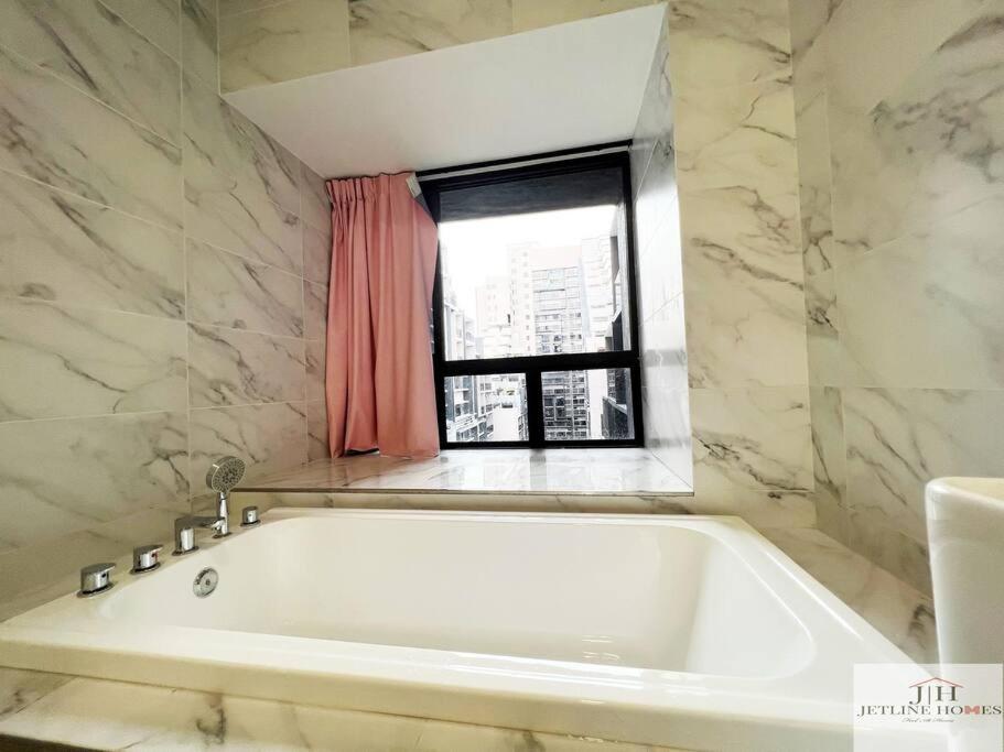 Melaka {Imperio Studio} City-view/4pax/WIFI @A20 photo 4