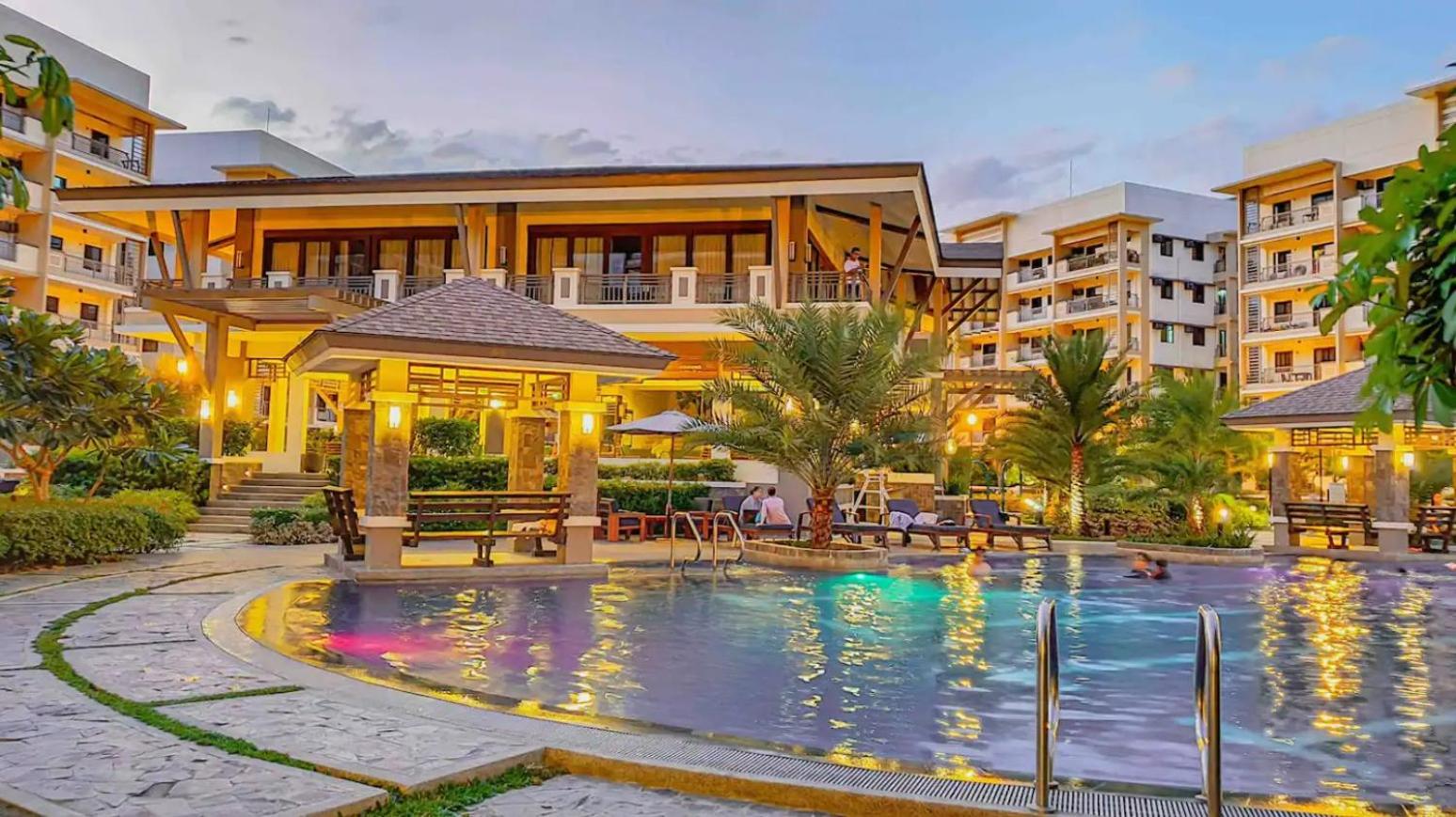 Asteria Residences Brand New Reina Suites 2BR, Fast Internet, Swimming & Close to Waltermart&SM Malls, Security 24-7 view 2