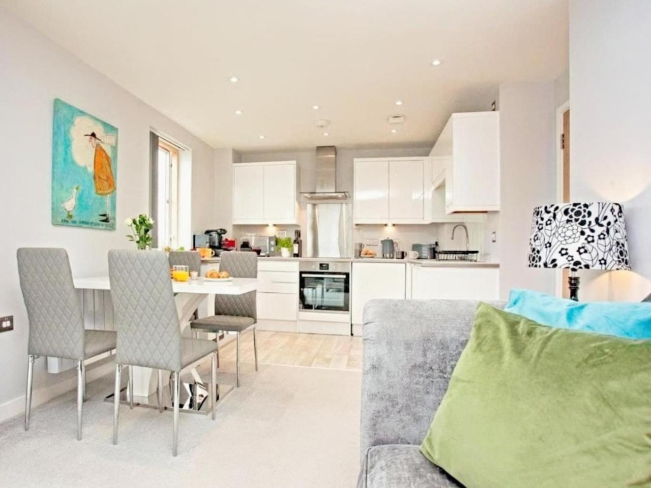 Number 10, Montpellier Apartments, Teignmouth view 3