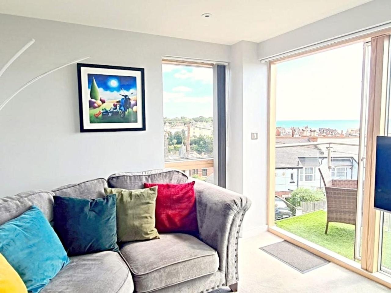 Number 10, Montpellier Apartments, Teignmouth view 4