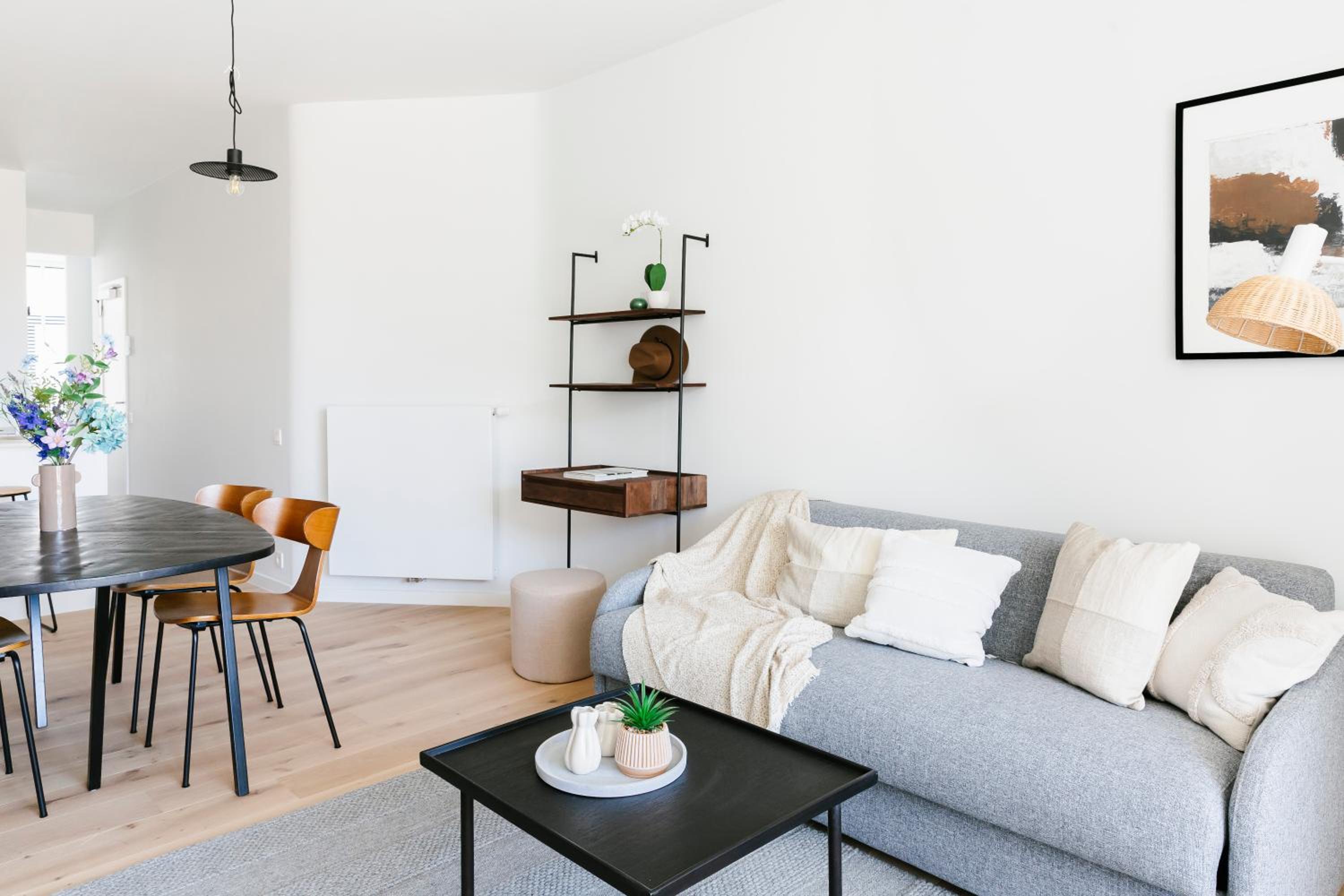High-end flats at South area
