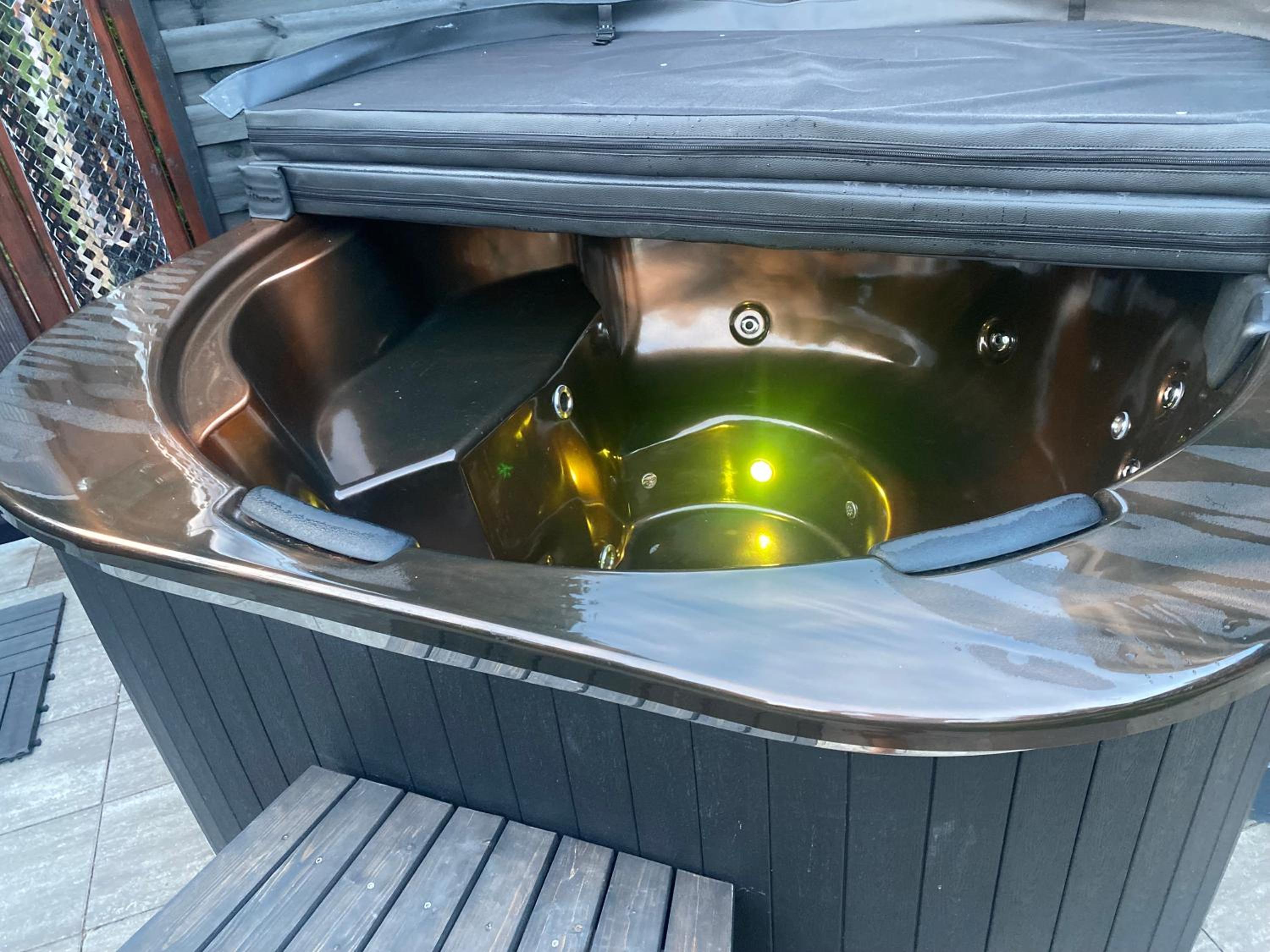 Photo 8