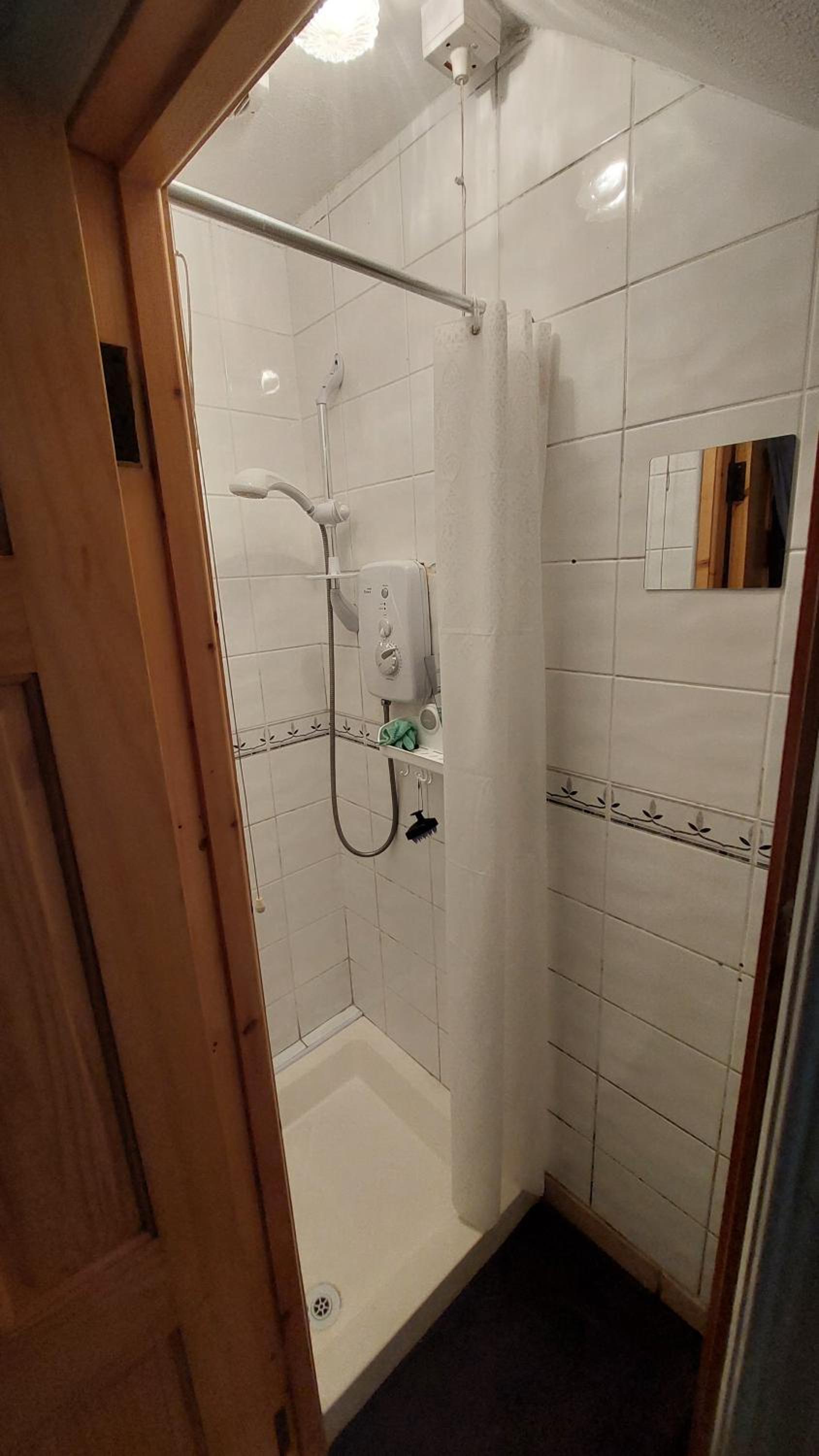 Letterkenny Vacations - Small Single Room - Property Image 9