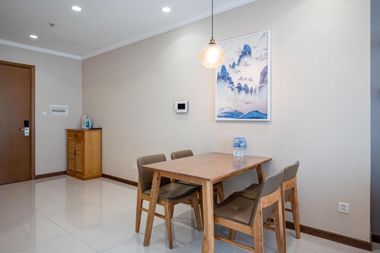 Landmark Vinhomes Christine Apartment