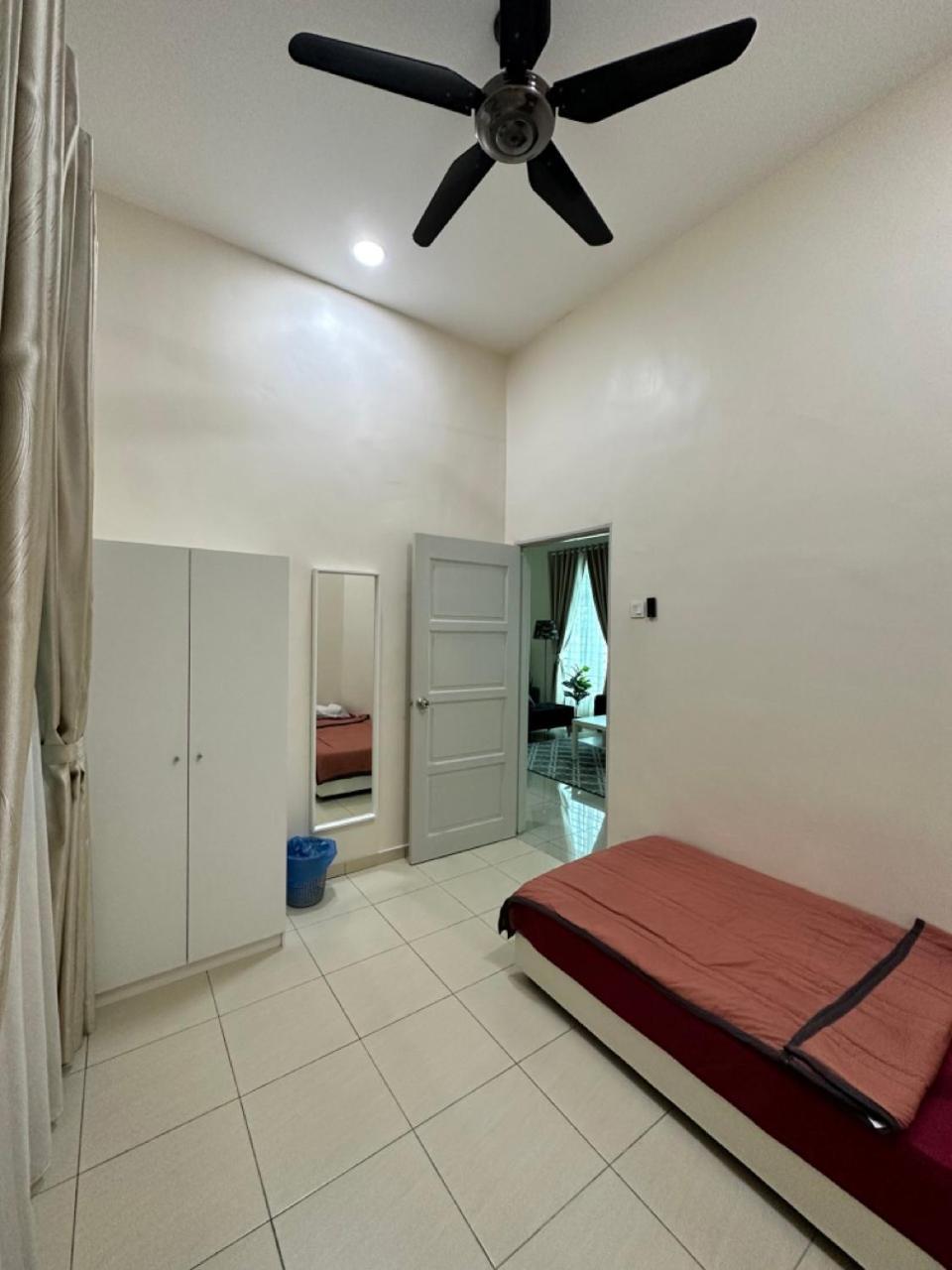 RumahKu Homestay, Taman Jasin Perdana photo 3