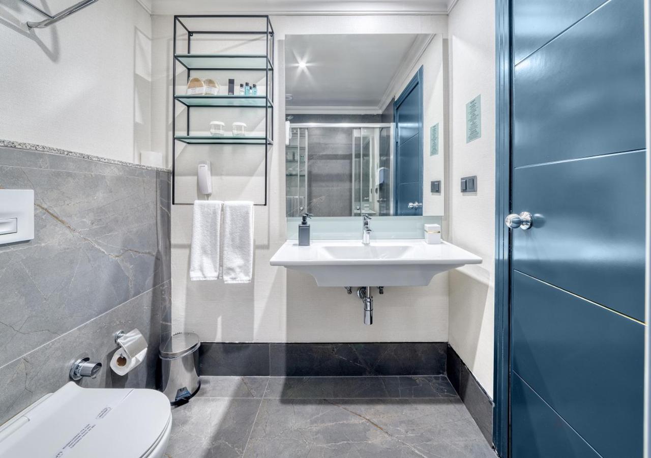 Numa Port Hotel - Image 72