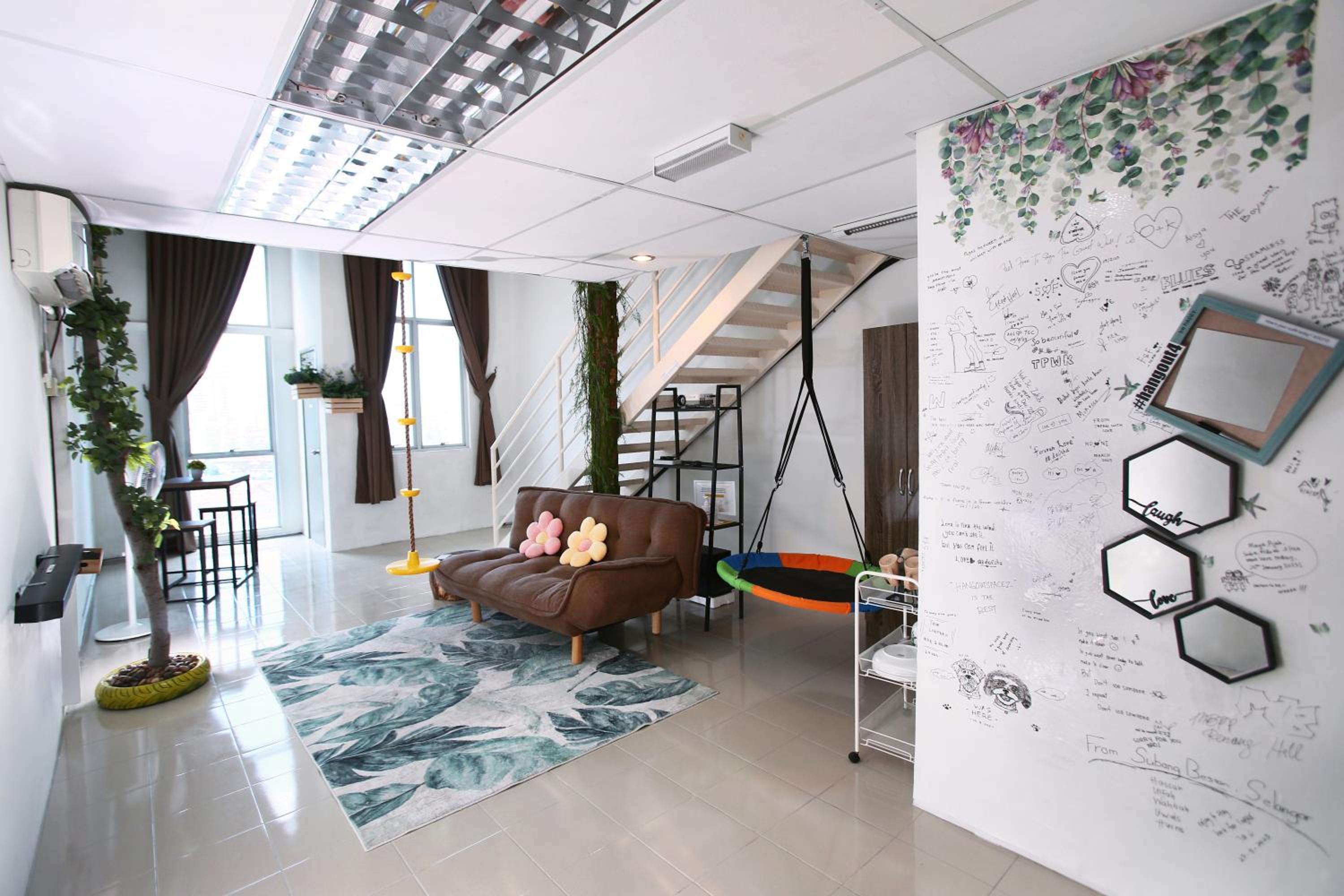 Private Tree House - Cinema at CEO Bayan Lepas Penang photo 1