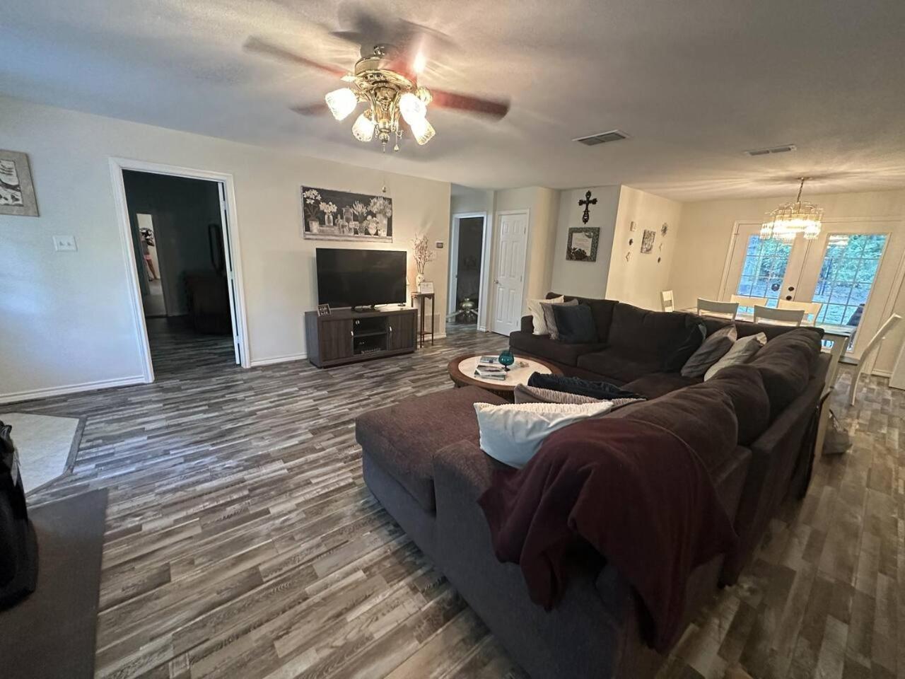 Kilgore Vacations - Magnolia Grace Place - Property Image 23