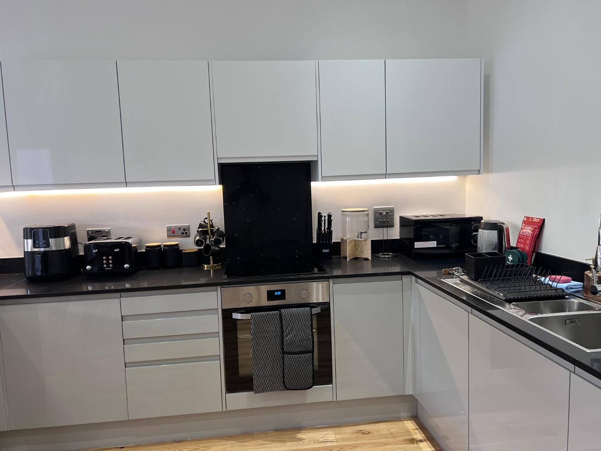 Luxury Birmingham 2 Bedroom Town House