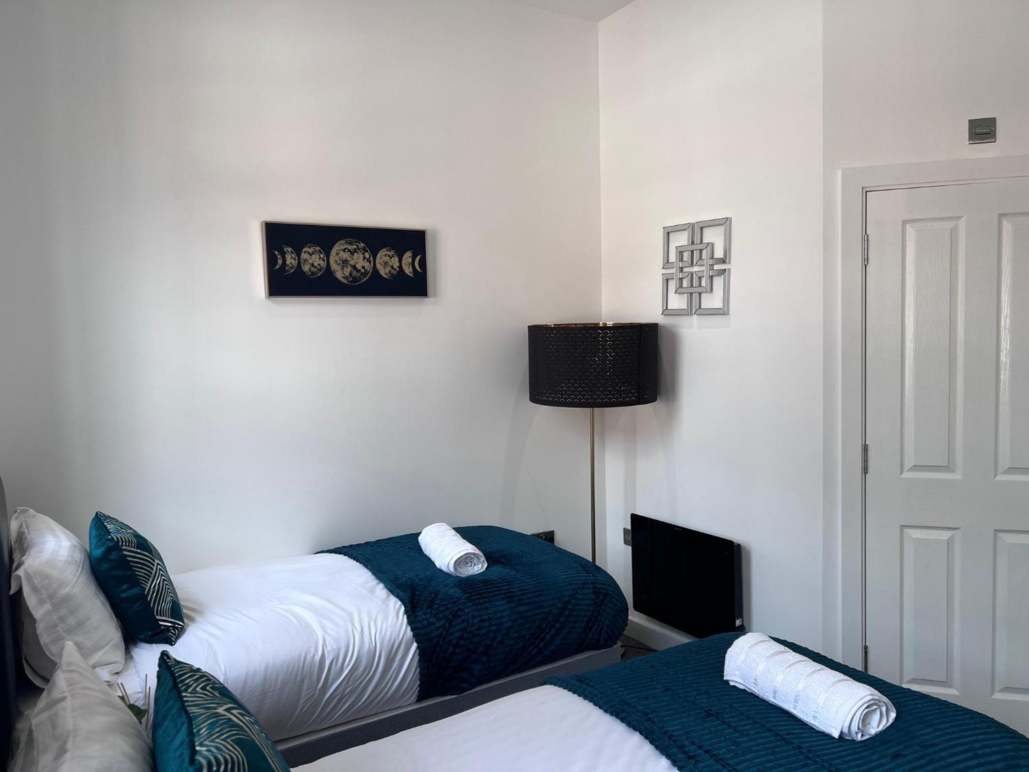 Luxury Birmingham 2 Bedroom Town House