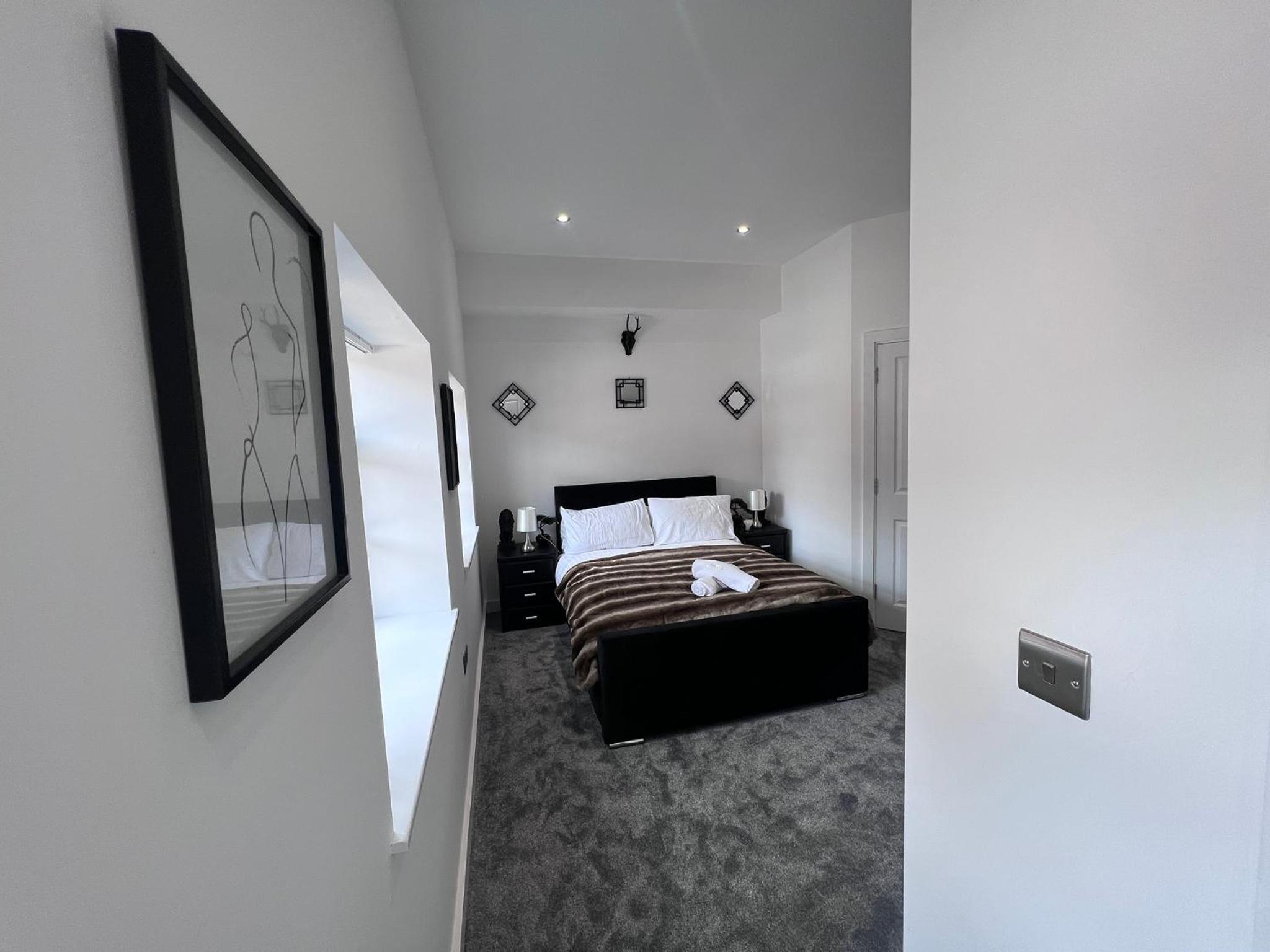 Luxury Birmingham 2 Bedroom Town House