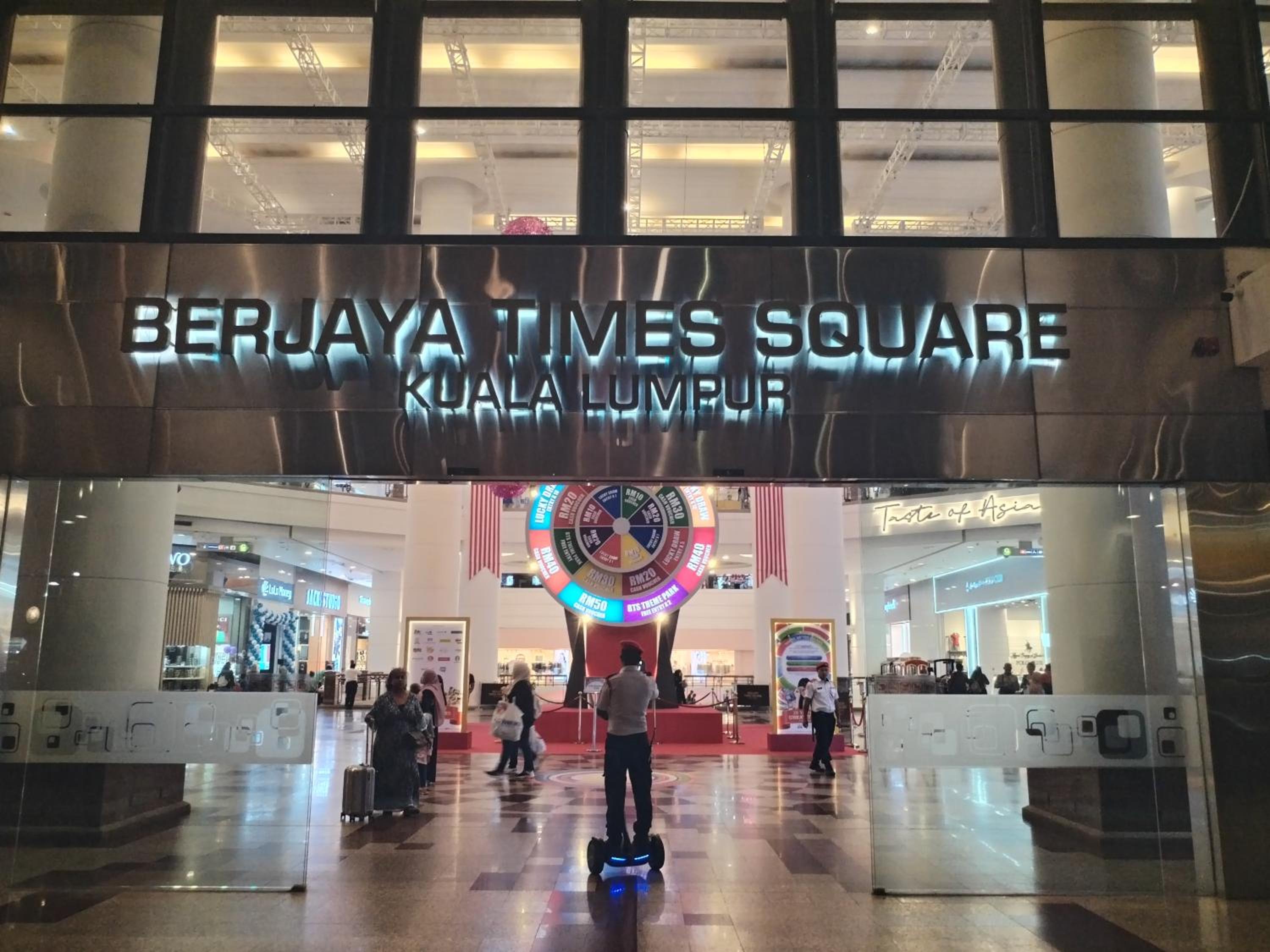 KL Premier Suites AT Times Square