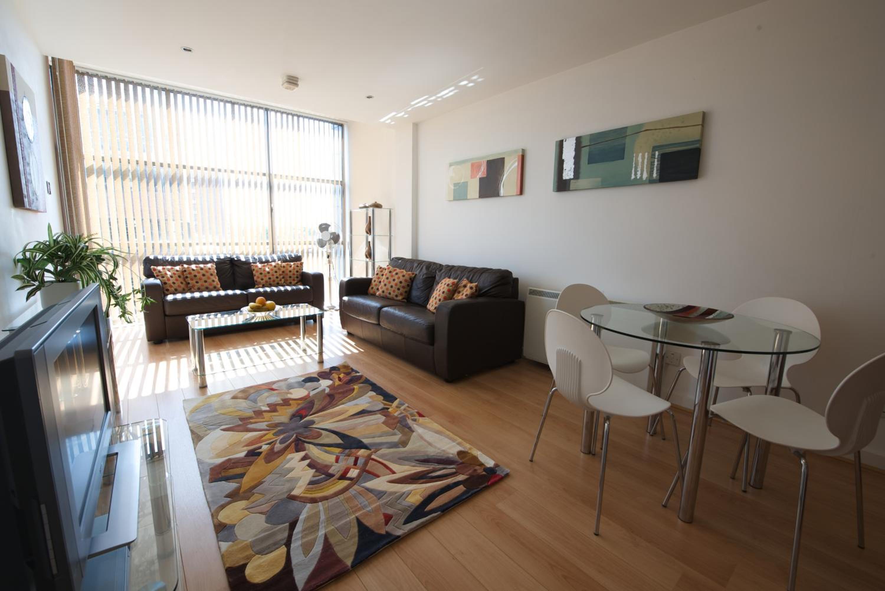 Stay Deansgate Apartments for 14 nights plus view 2