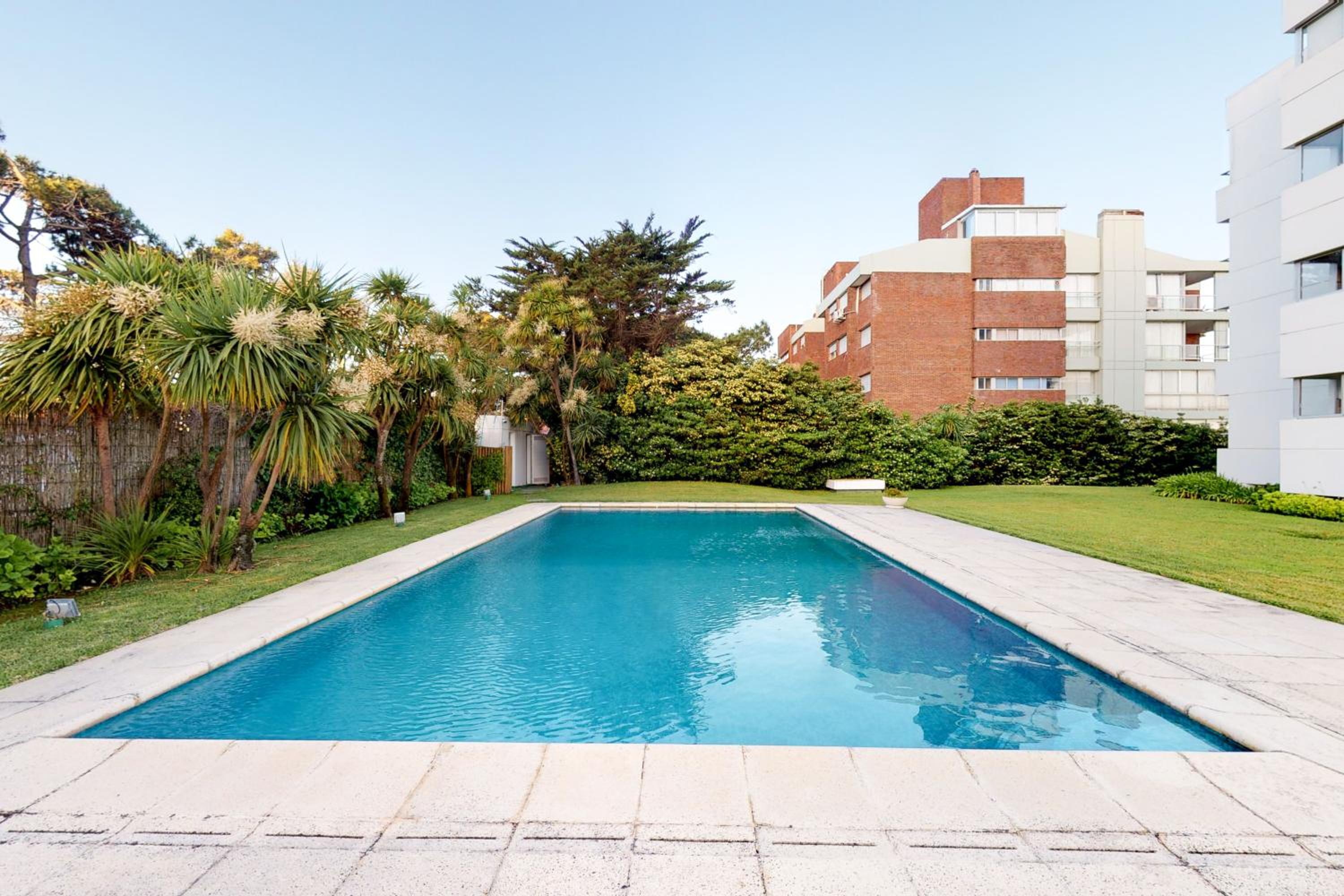 Oceana Suites Esturion view 5