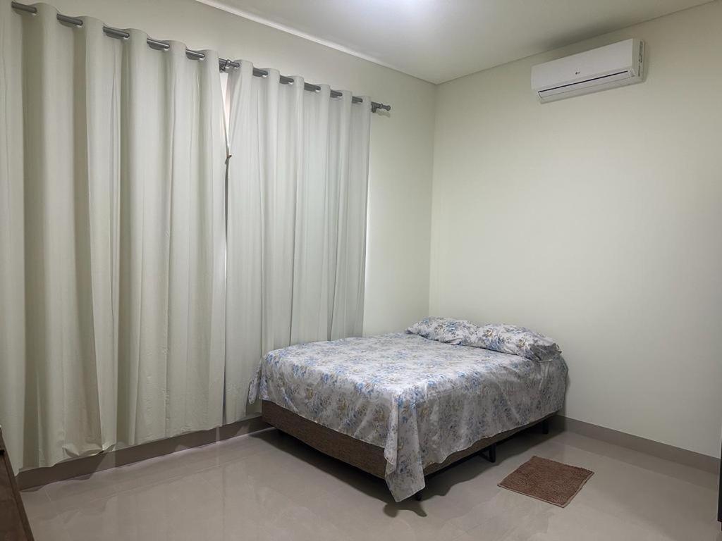 Quarto Individual - Casa Parque do Bosque - Tangara da Serra