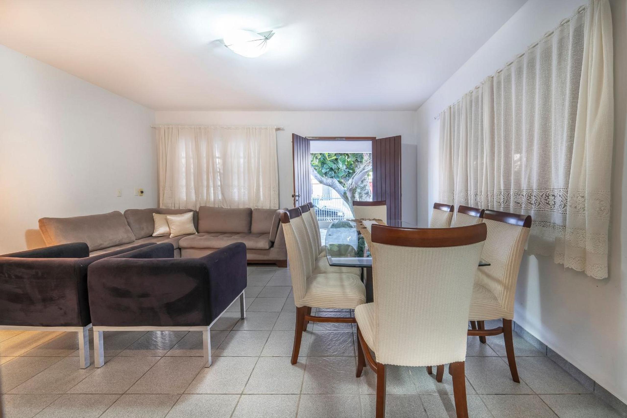 3 Bedroom House for Rent for 8 People Bombas/SC