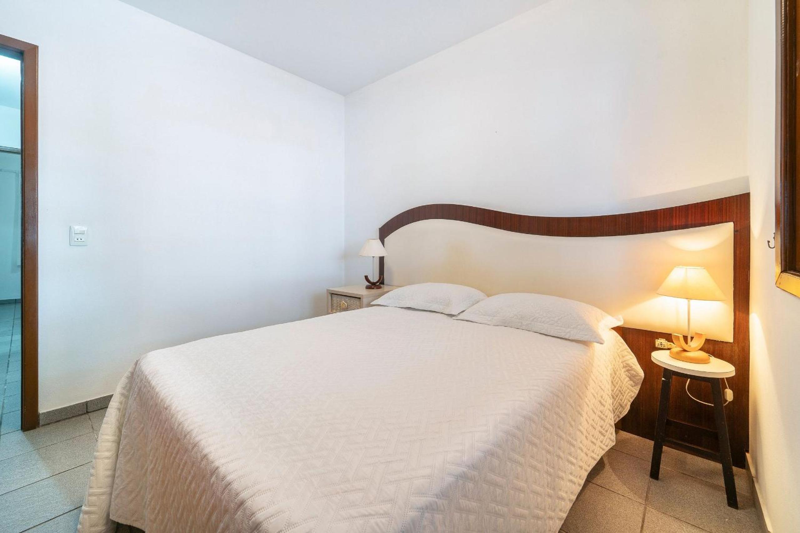 3 Bedroom House for Rent for 8 People Bombas/SC