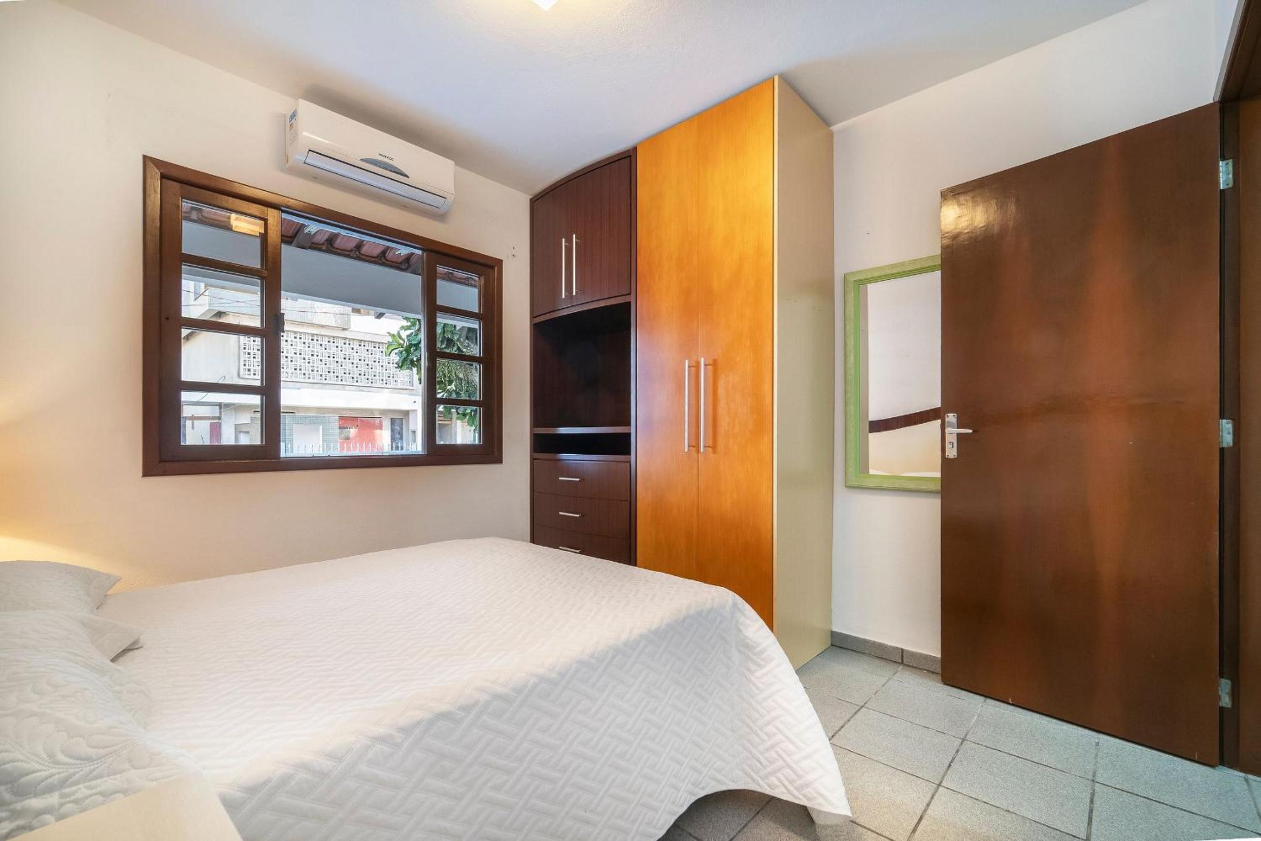 3 Bedroom House for Rent for 8 People Bombas/SC