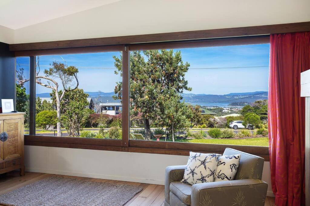 24 Hill Street- Unique 2 bedroom pet friendly home