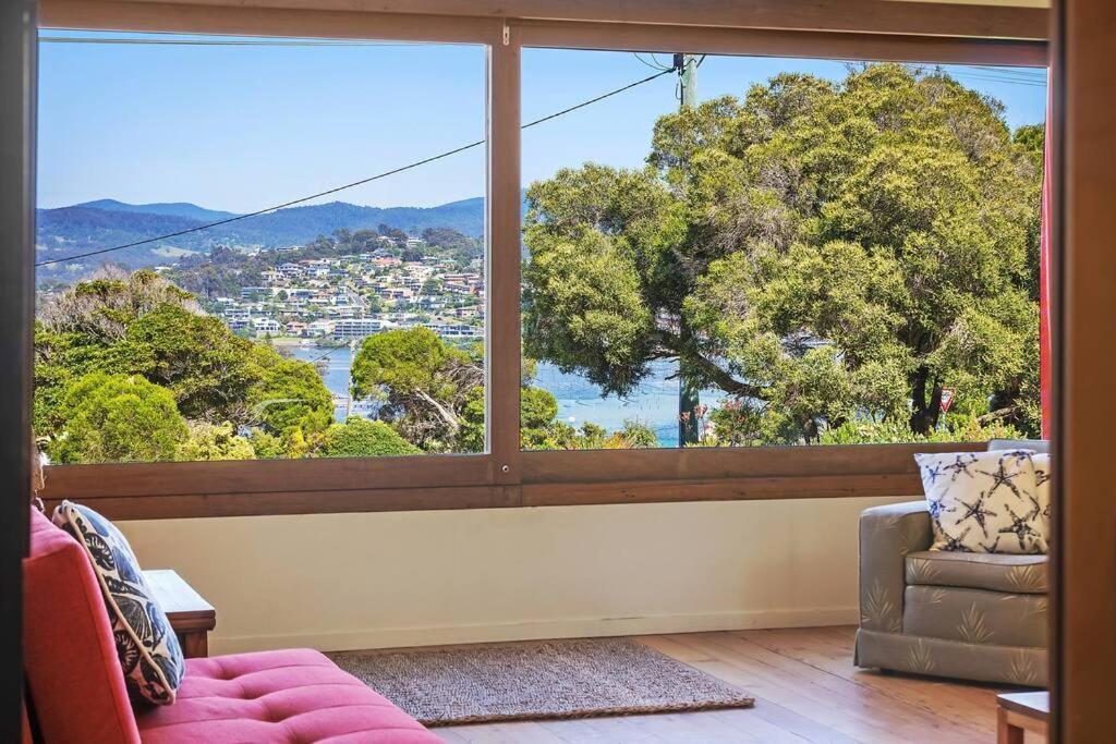 24 Hill Street- Unique 2 bedroom pet friendly home