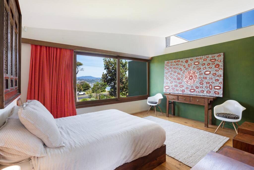 24 Hill Street- Unique 2 bedroom pet friendly home
