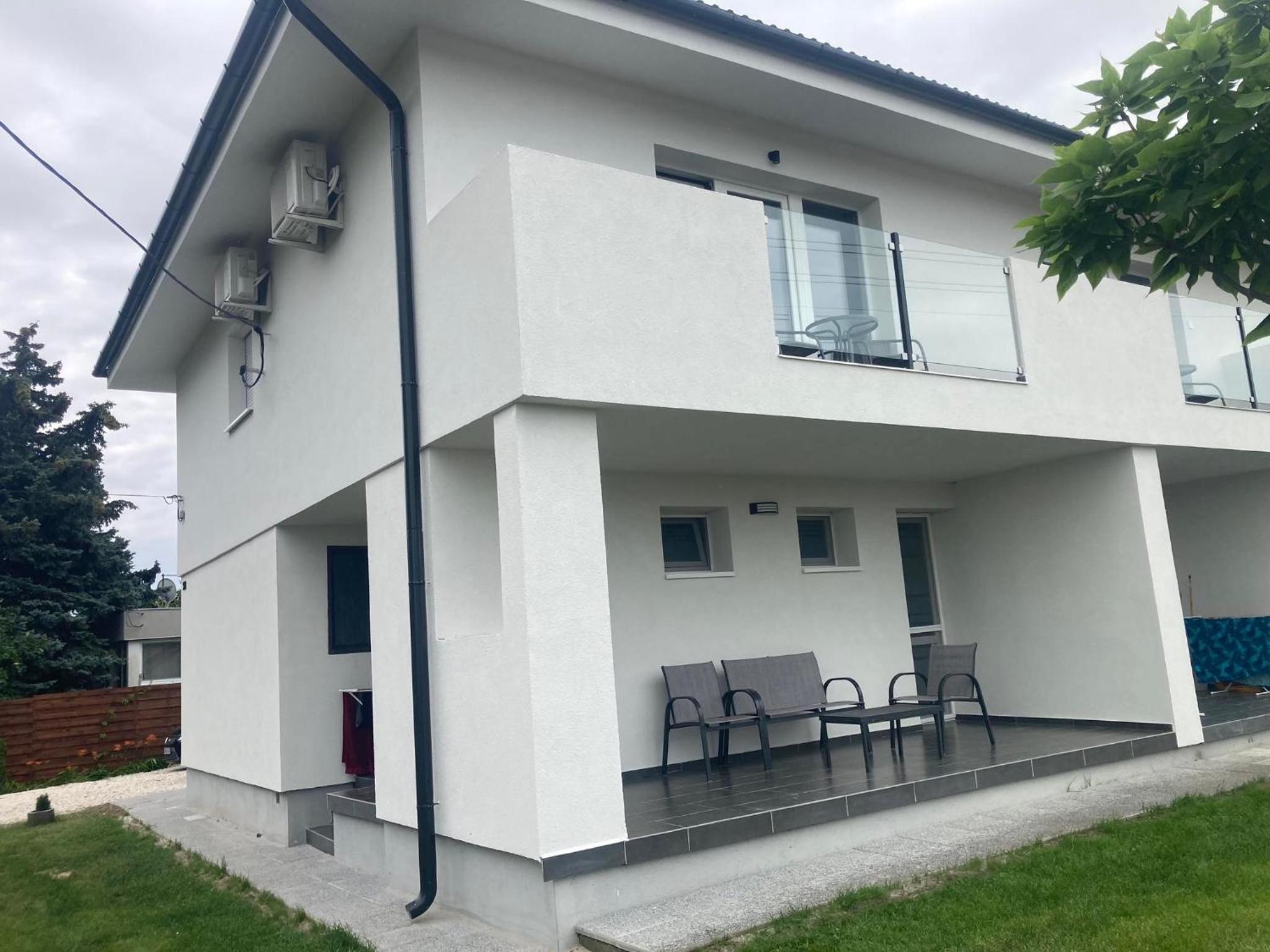 LURKÓ Apartmanok Siófok