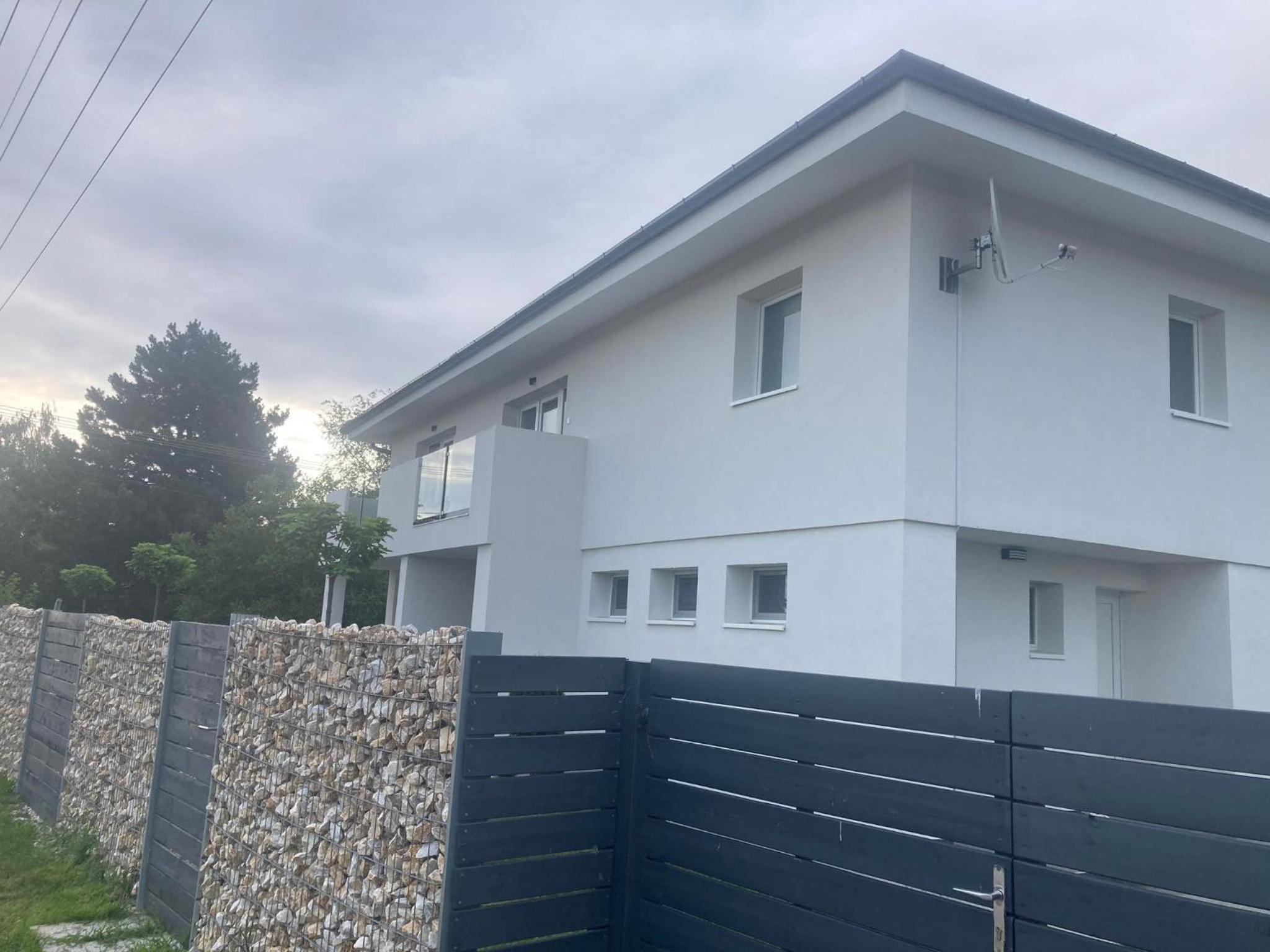 LURKÓ Apartmanok Siófok