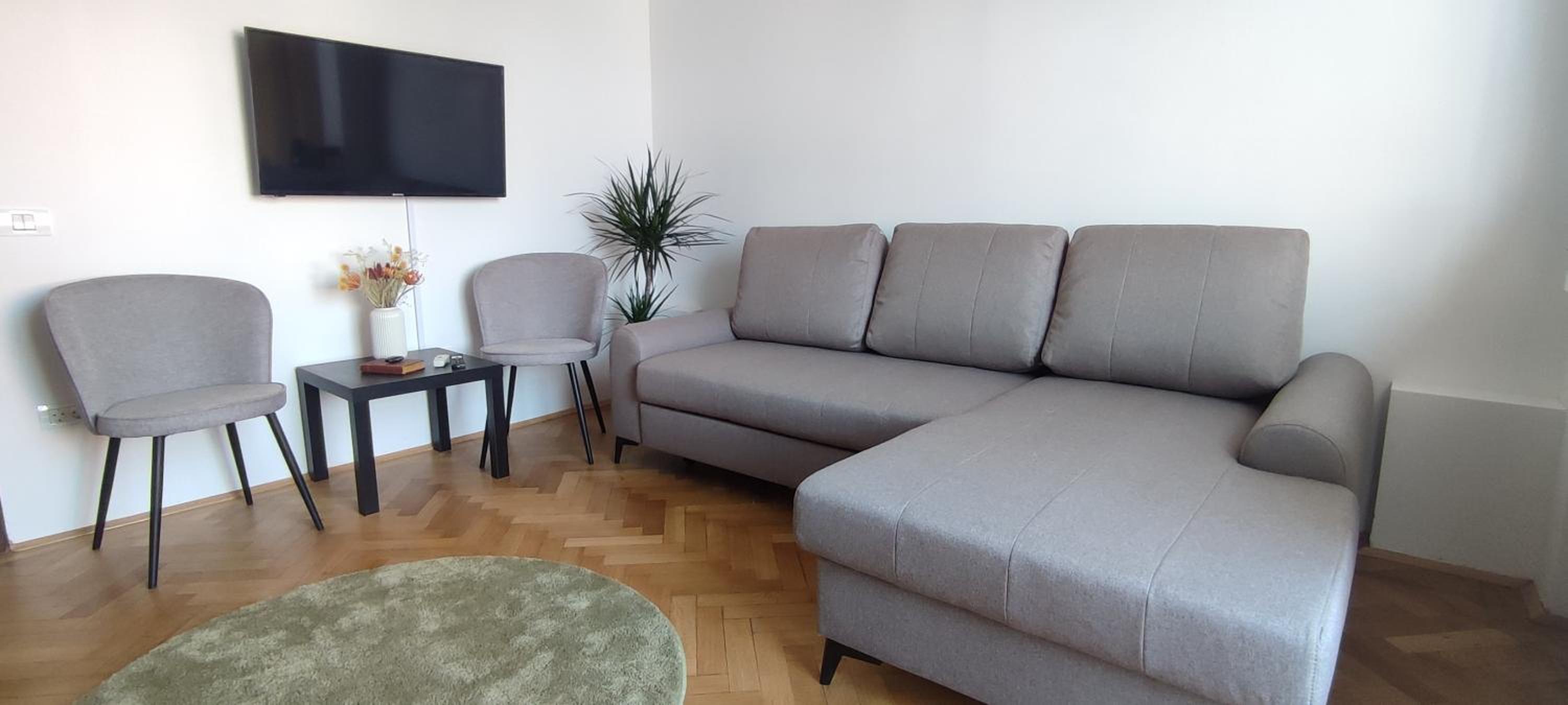 Historic Centre Residence Romana. view 5