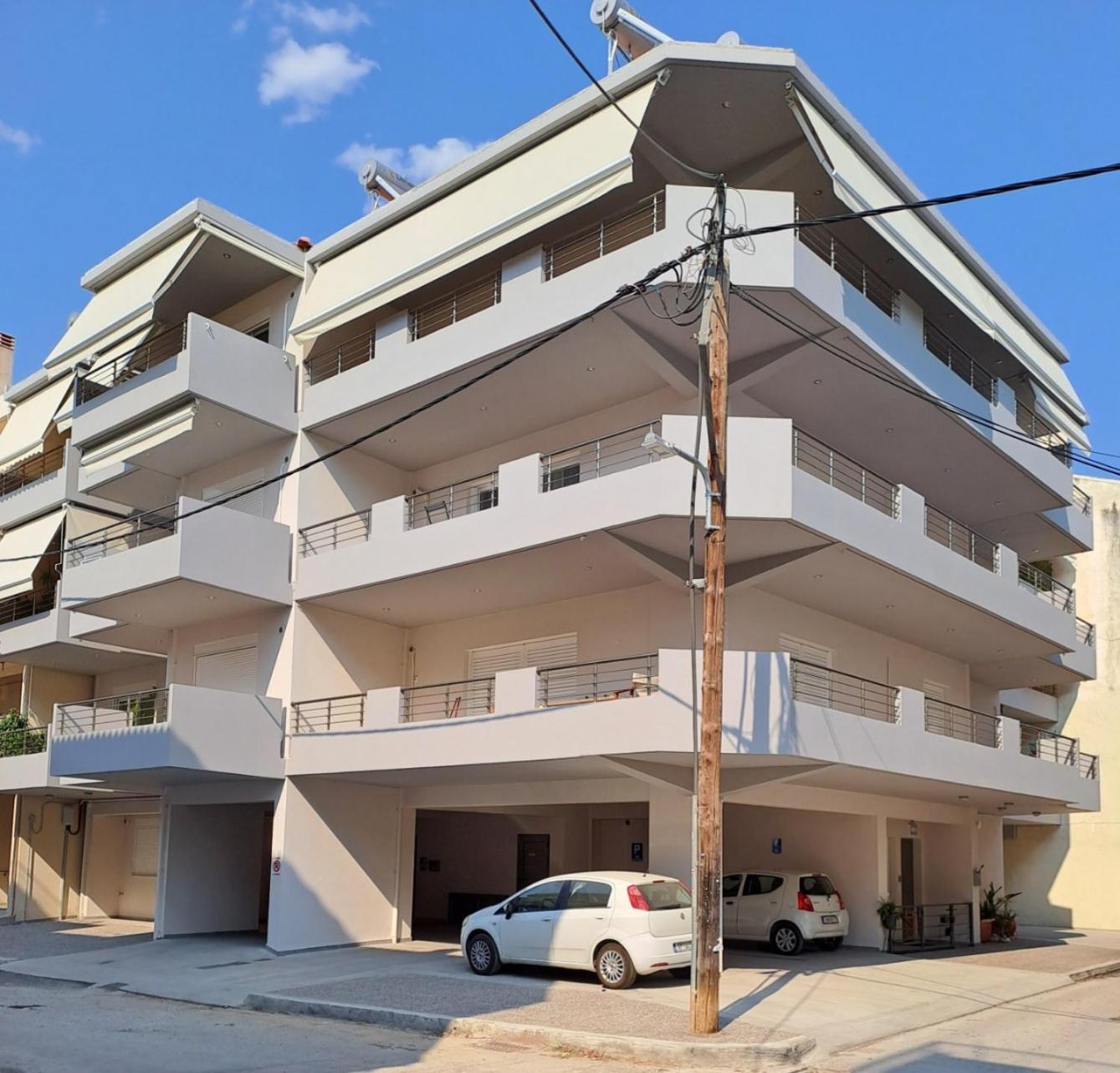 Hotel Alpha 4 - Image 1