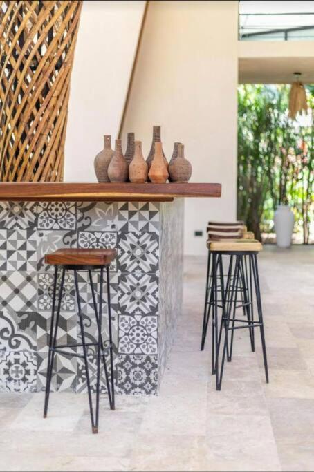 Modern Urban Jungle with Luxury Mayan Style view 3