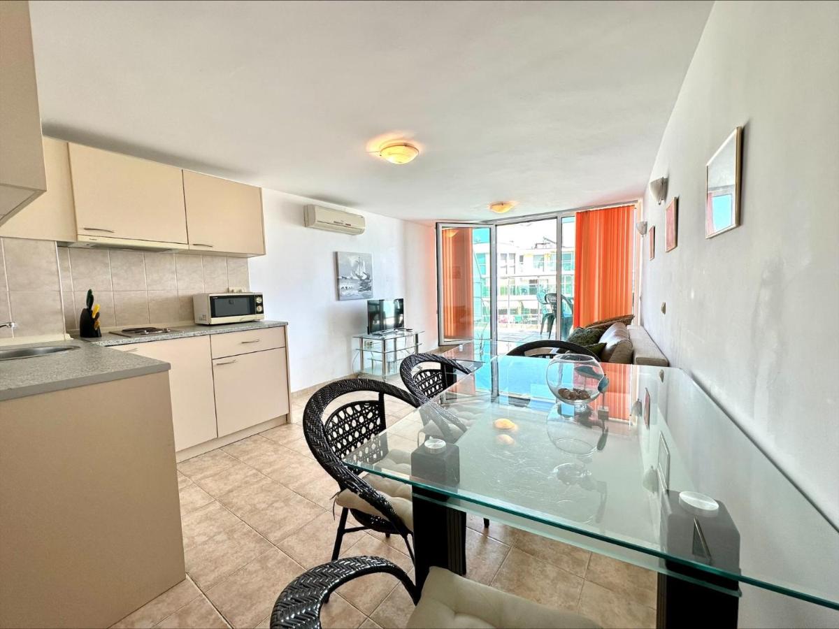 Julia Family - Menada Apartments