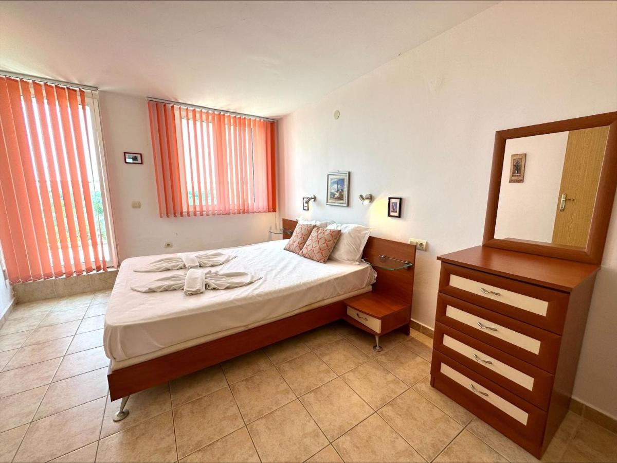Julia Family - Menada Apartments