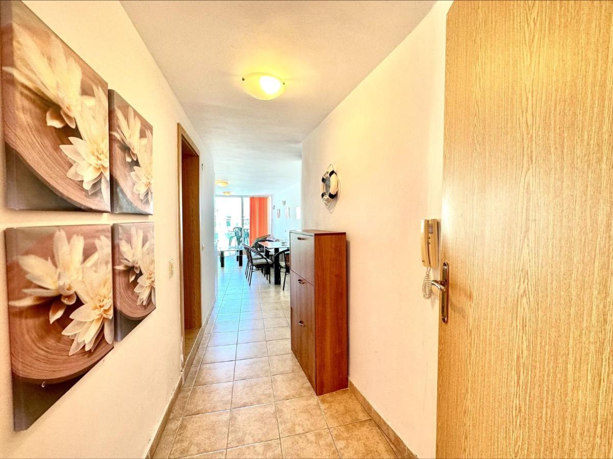 Julia Family - Menada Apartments