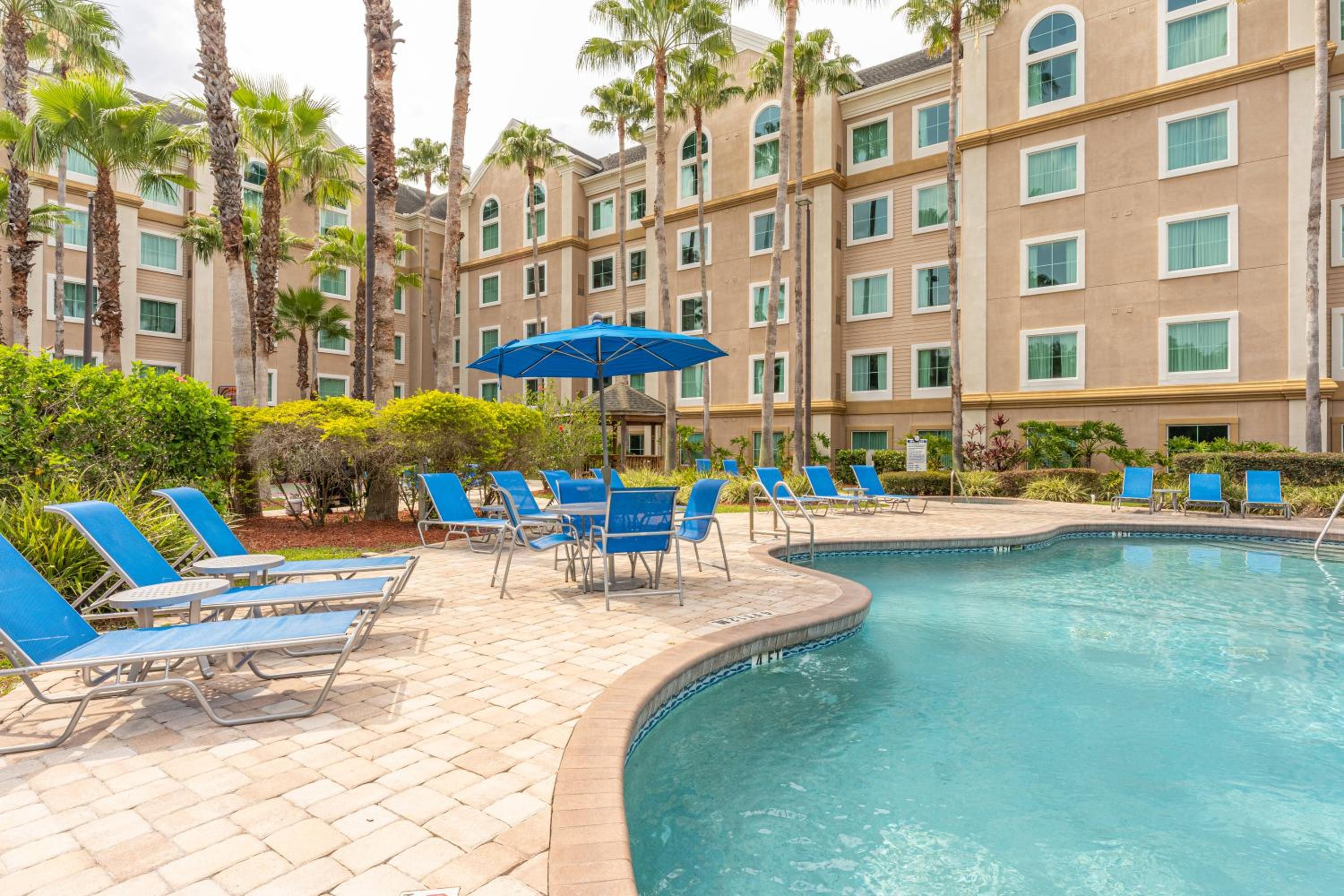 1BR FREE Shuttle to Disney Parks HS305