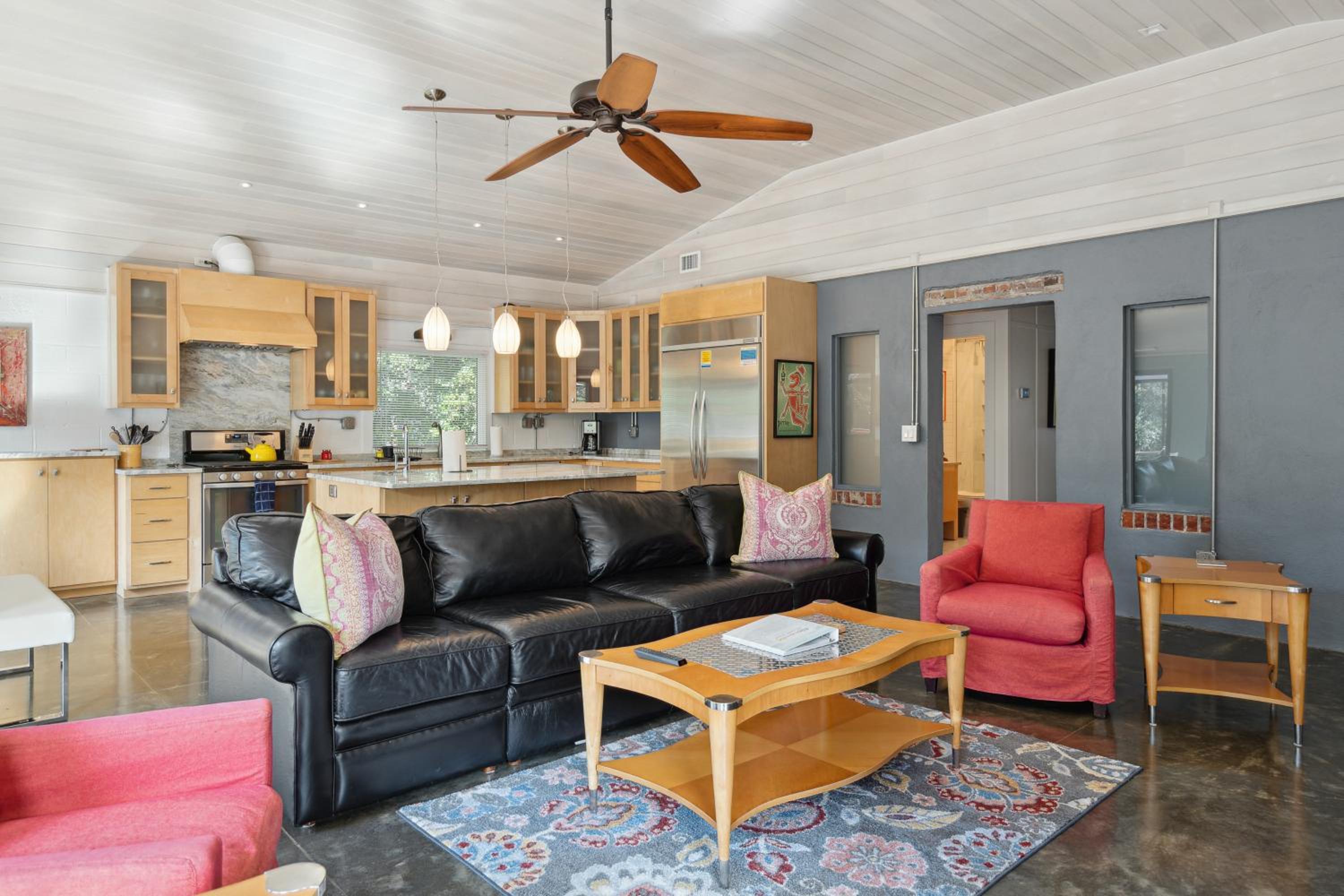Folly Vacation 620 Entire Home plus Apt, one block to the beach and pet friendly view 5