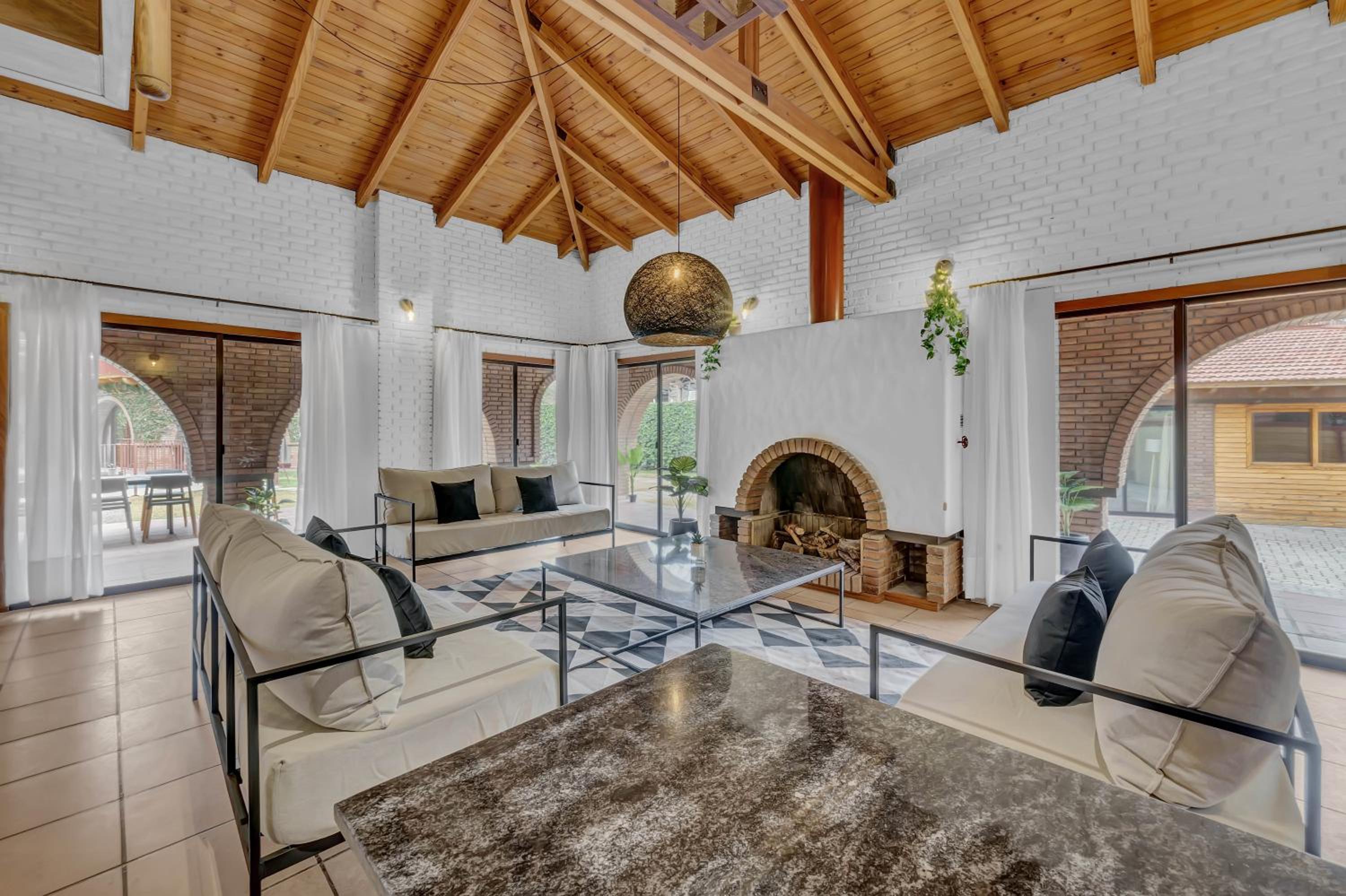 Fliphaus Wine Country - 19 Pax 7 Bd House