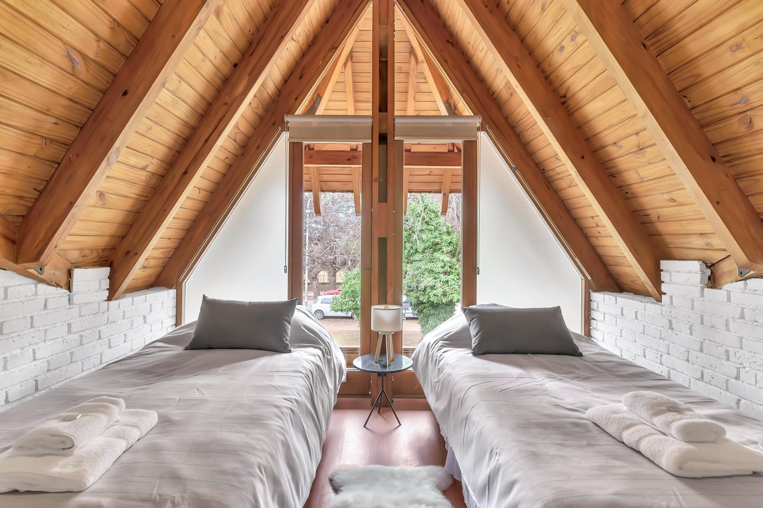 Fliphaus Wine Country - 19 Pax 7 Bd House