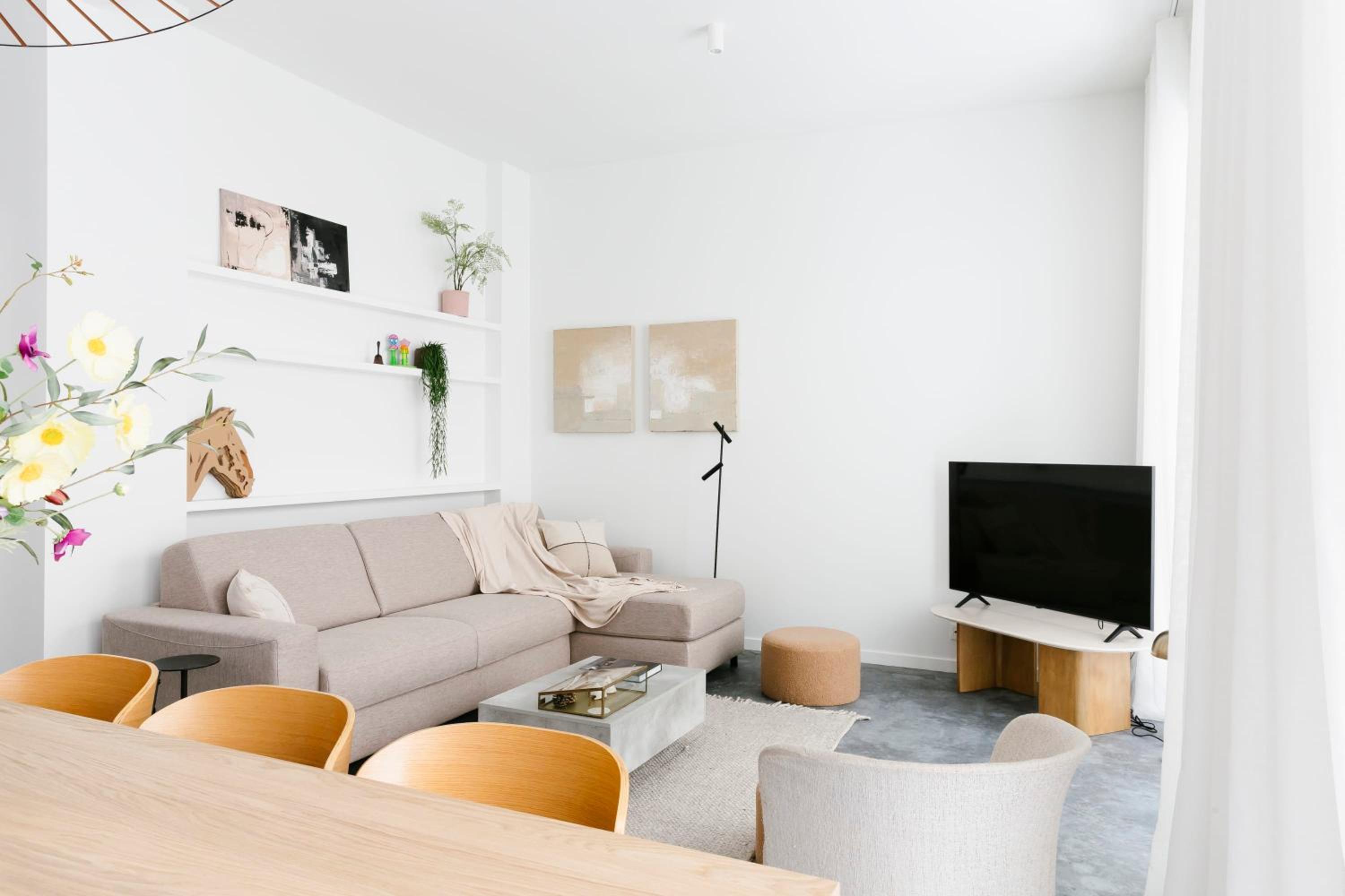High-end flats at South area
