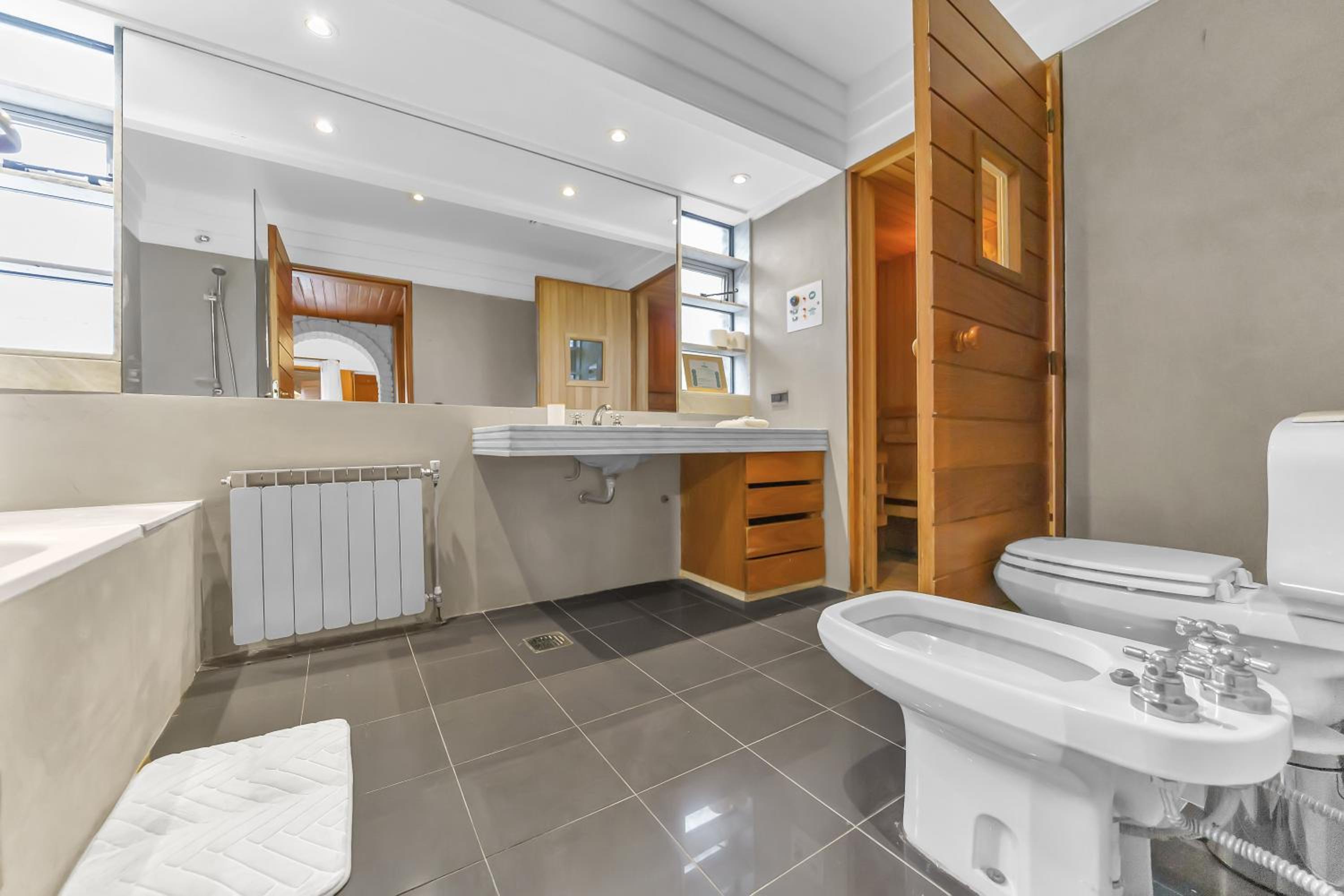 Fliphaus Wine Country - 19 Pax 7 Bd House