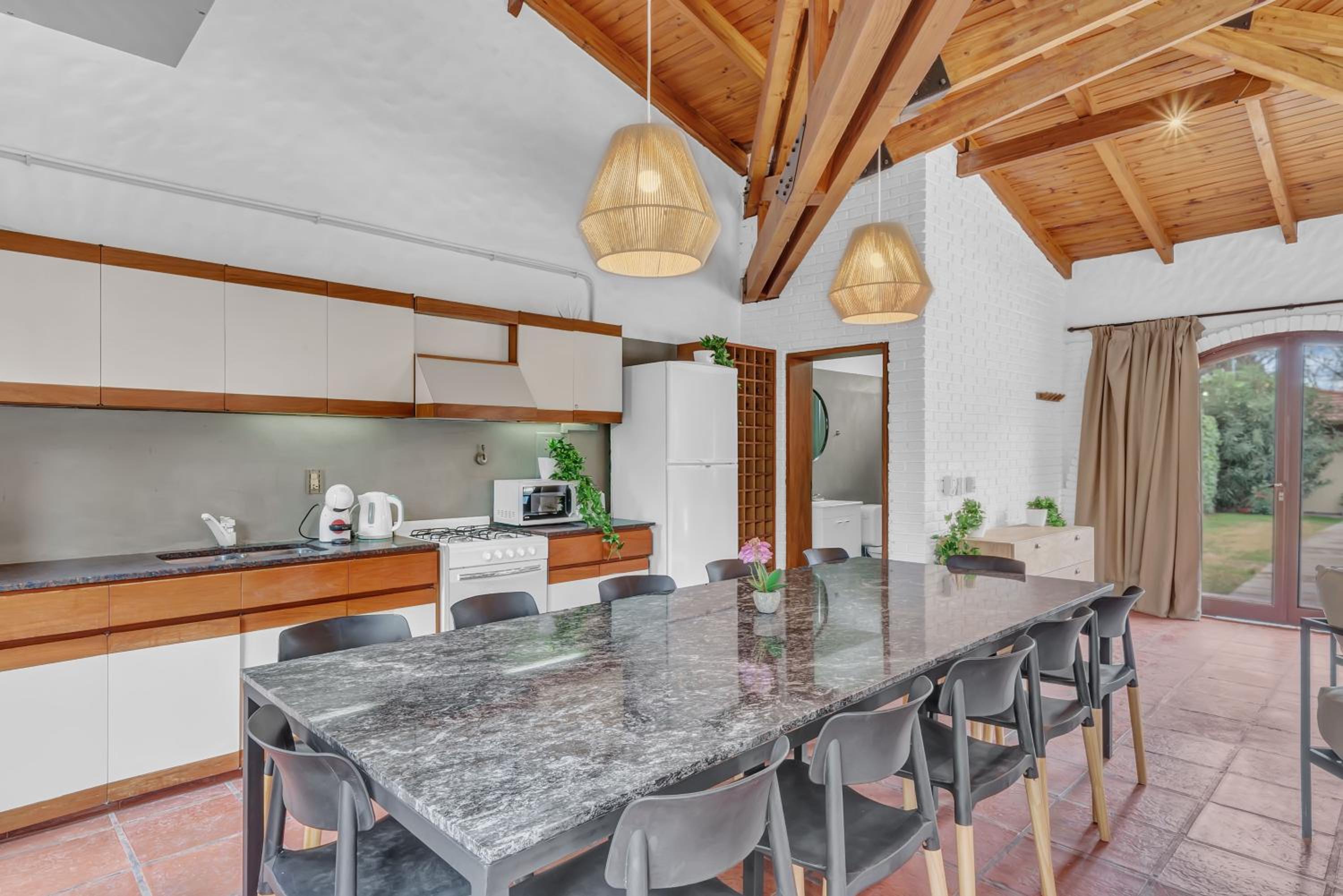 Fliphaus Wine Country - 19 Pax 7 Bd House