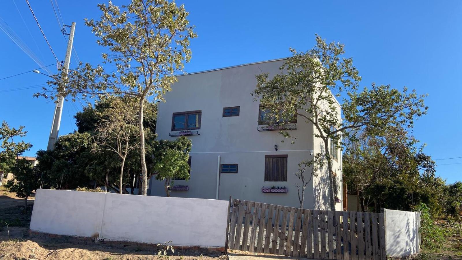 Casa em Alto Paraíso com vista para as montanhas no Eldorado ao lado do centro