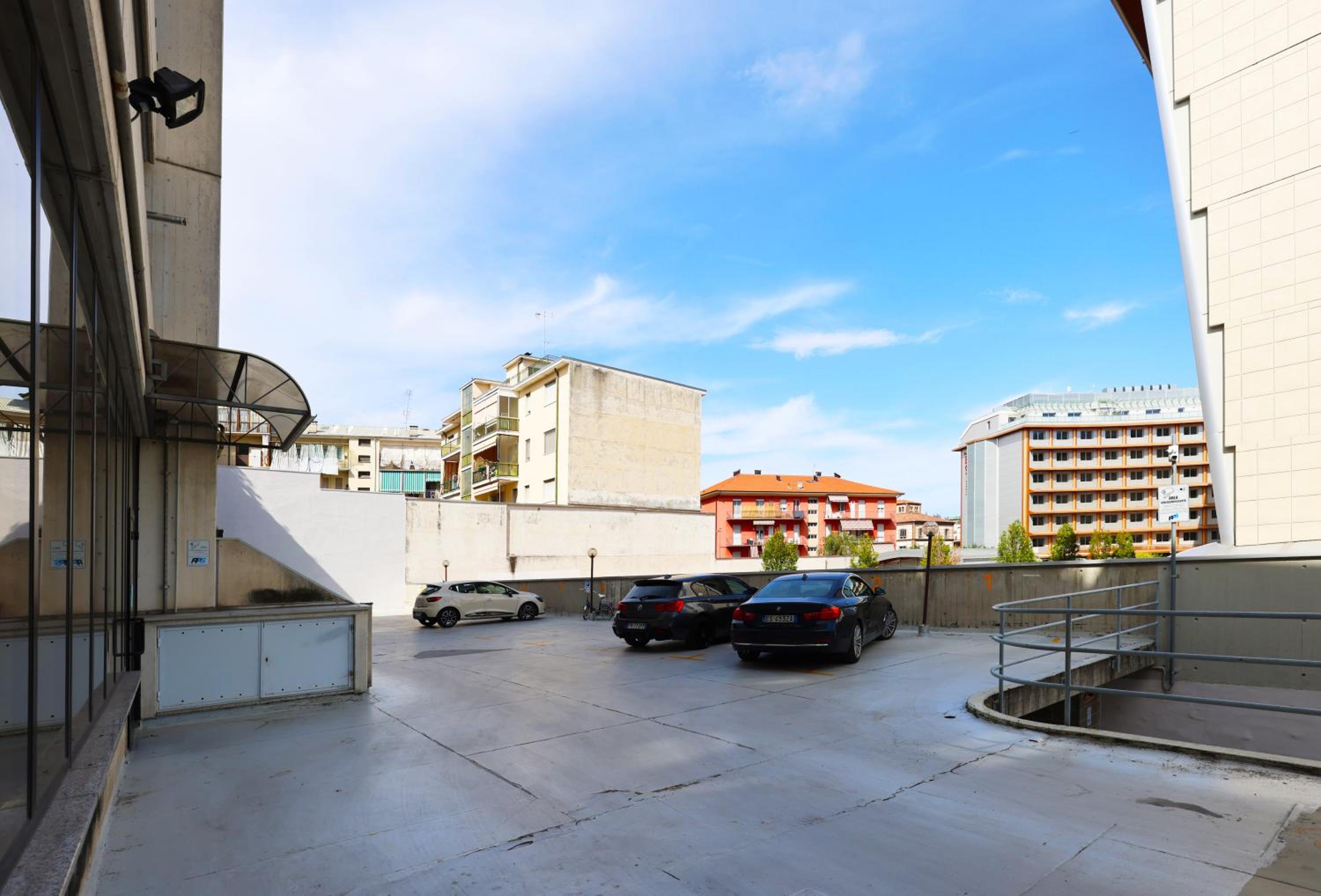 SUNRISE Residence