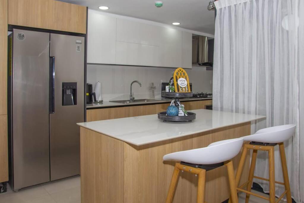 Brand new, with private Jacuzzi - Photo 9