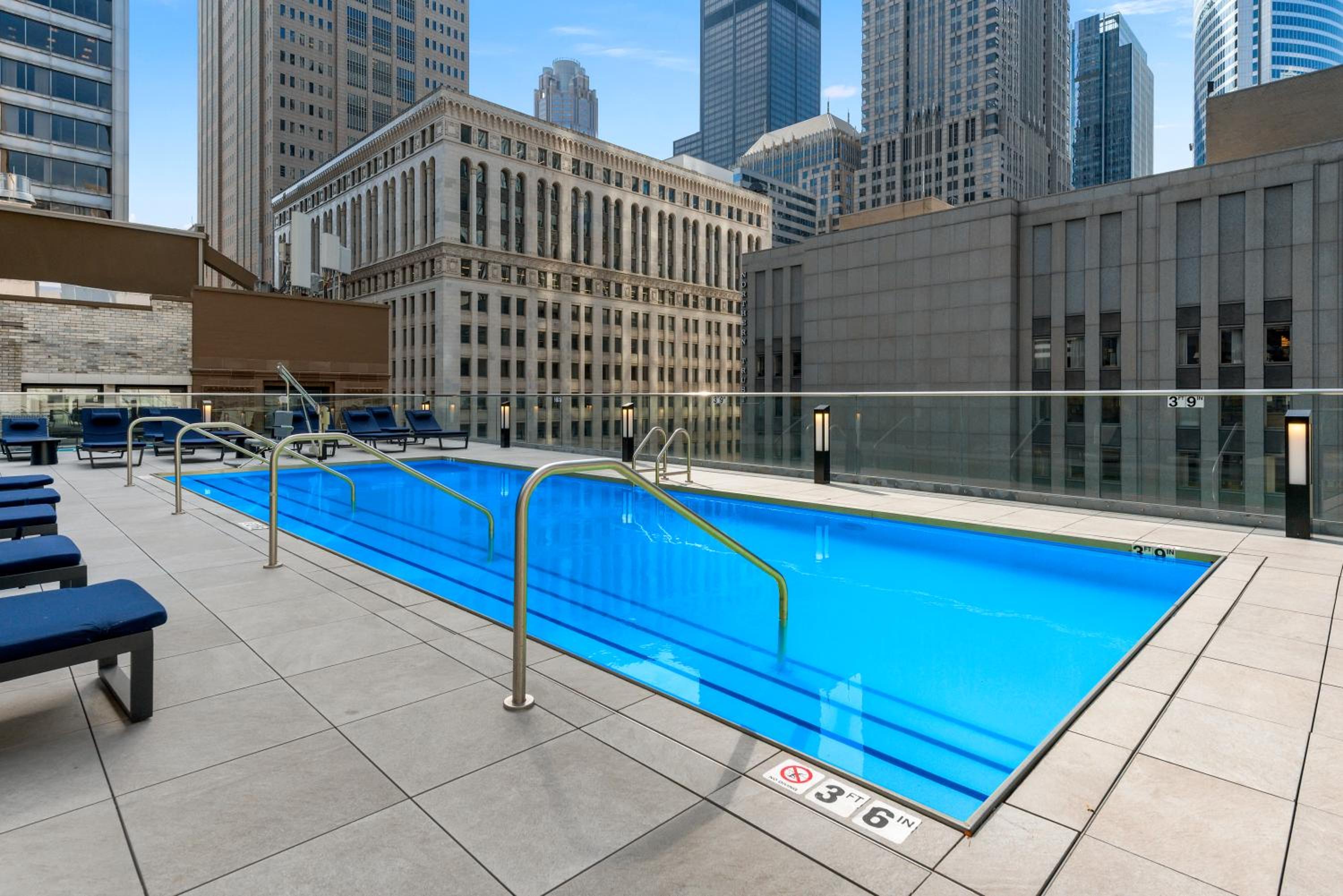 Experience Downtown Chicago at Millennium - Luxury Apartments in The Loop