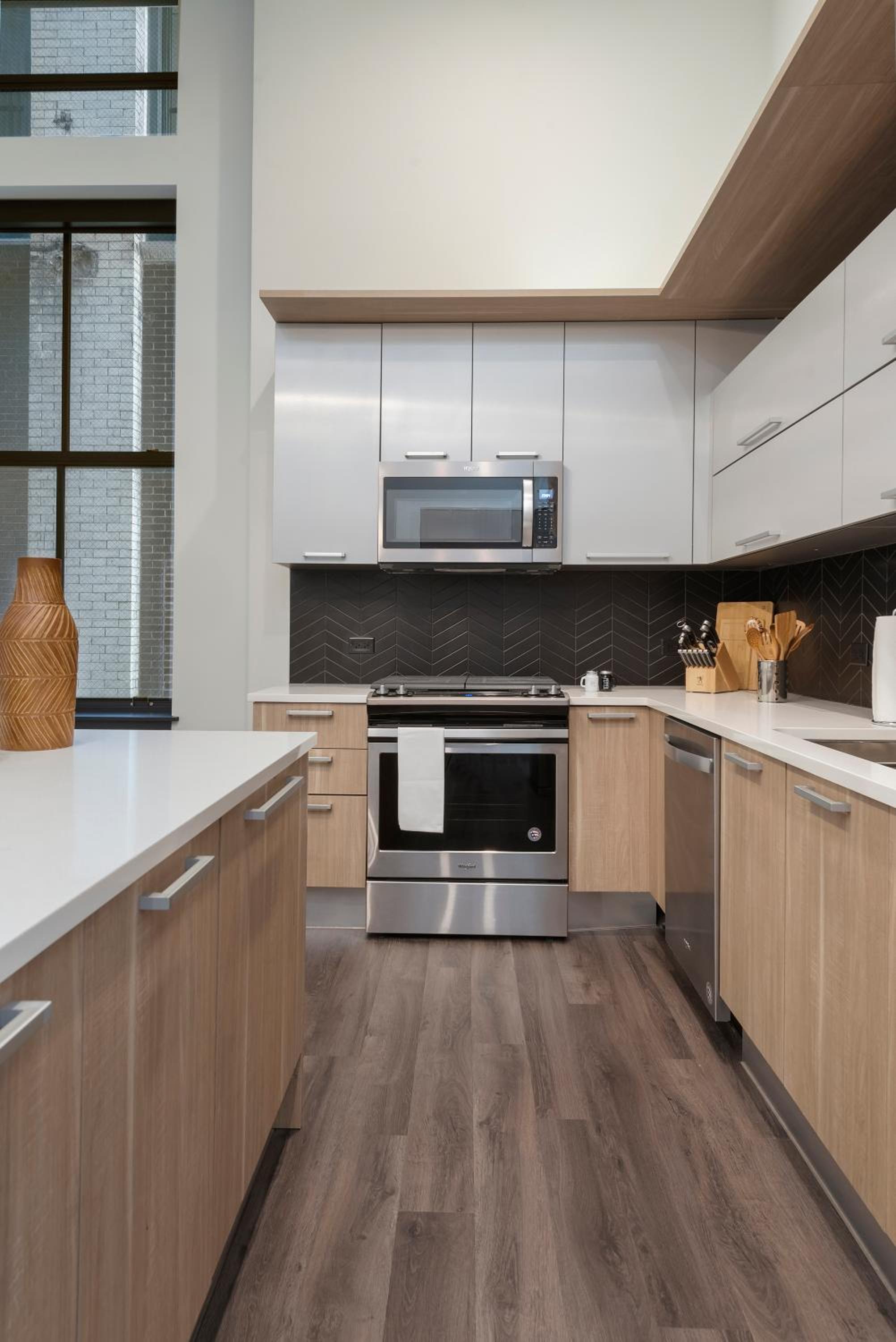 Experience Downtown Chicago at Millennium - Luxury Apartments in The Loop