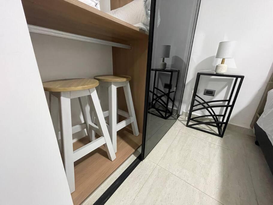 Bright and luxurious apto near the Mall las Brisas